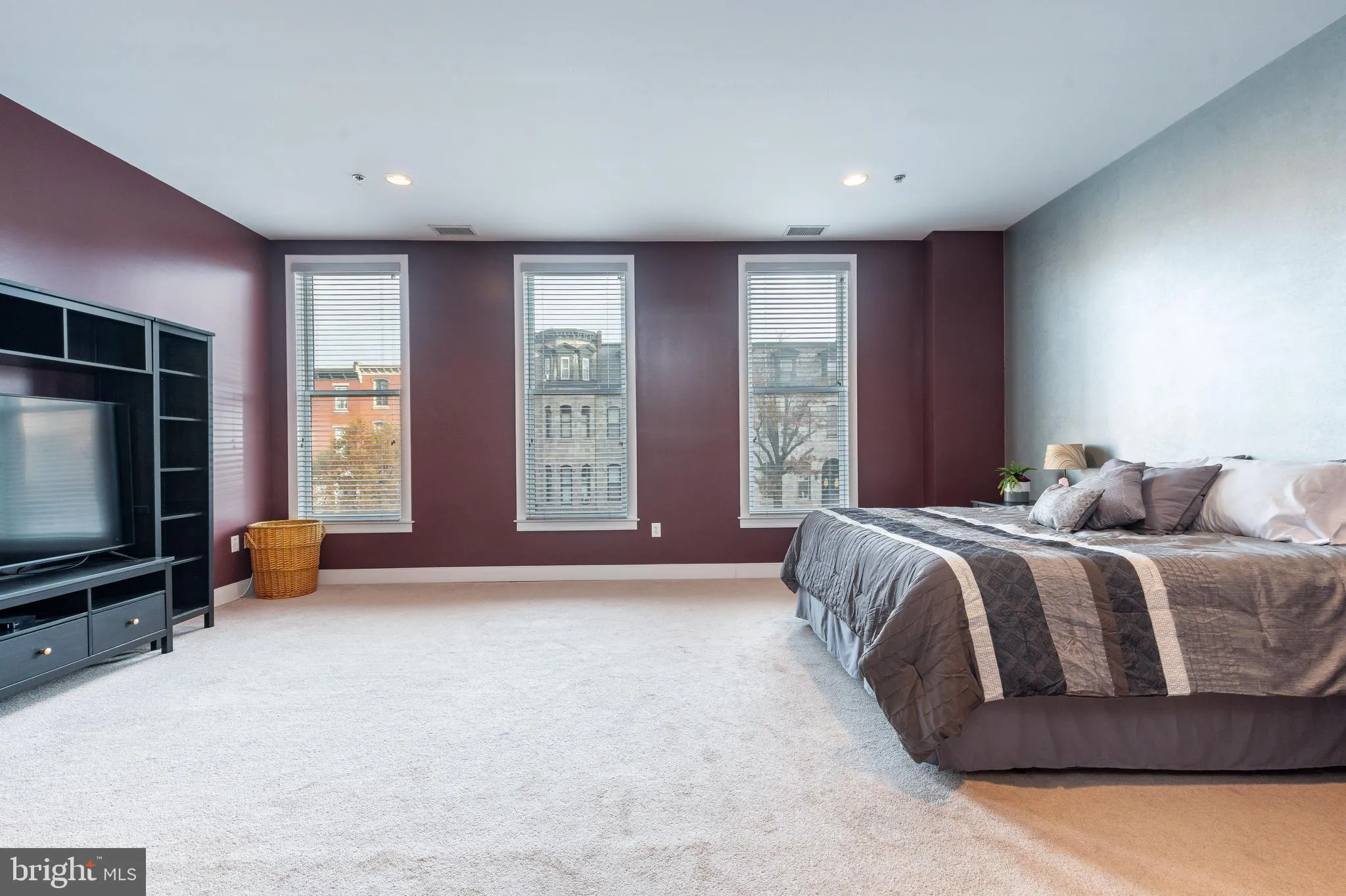 Philadelphia, Pennsylvania 19130, United States, 2 Bedrooms Bedrooms, ,3 BathroomsBathrooms,Residential,Coming Soon,242957