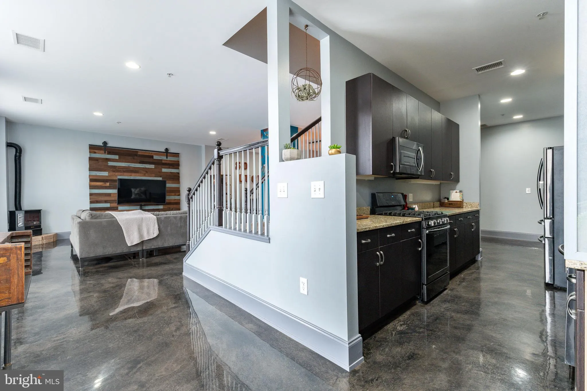 Philadelphia, Pennsylvania 19130, United States, 2 Bedrooms Bedrooms, ,3 BathroomsBathrooms,Residential,Coming Soon,242957