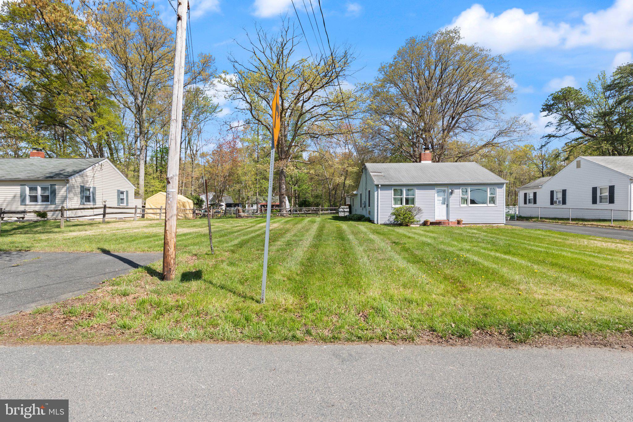 11208 BEACH ROAD