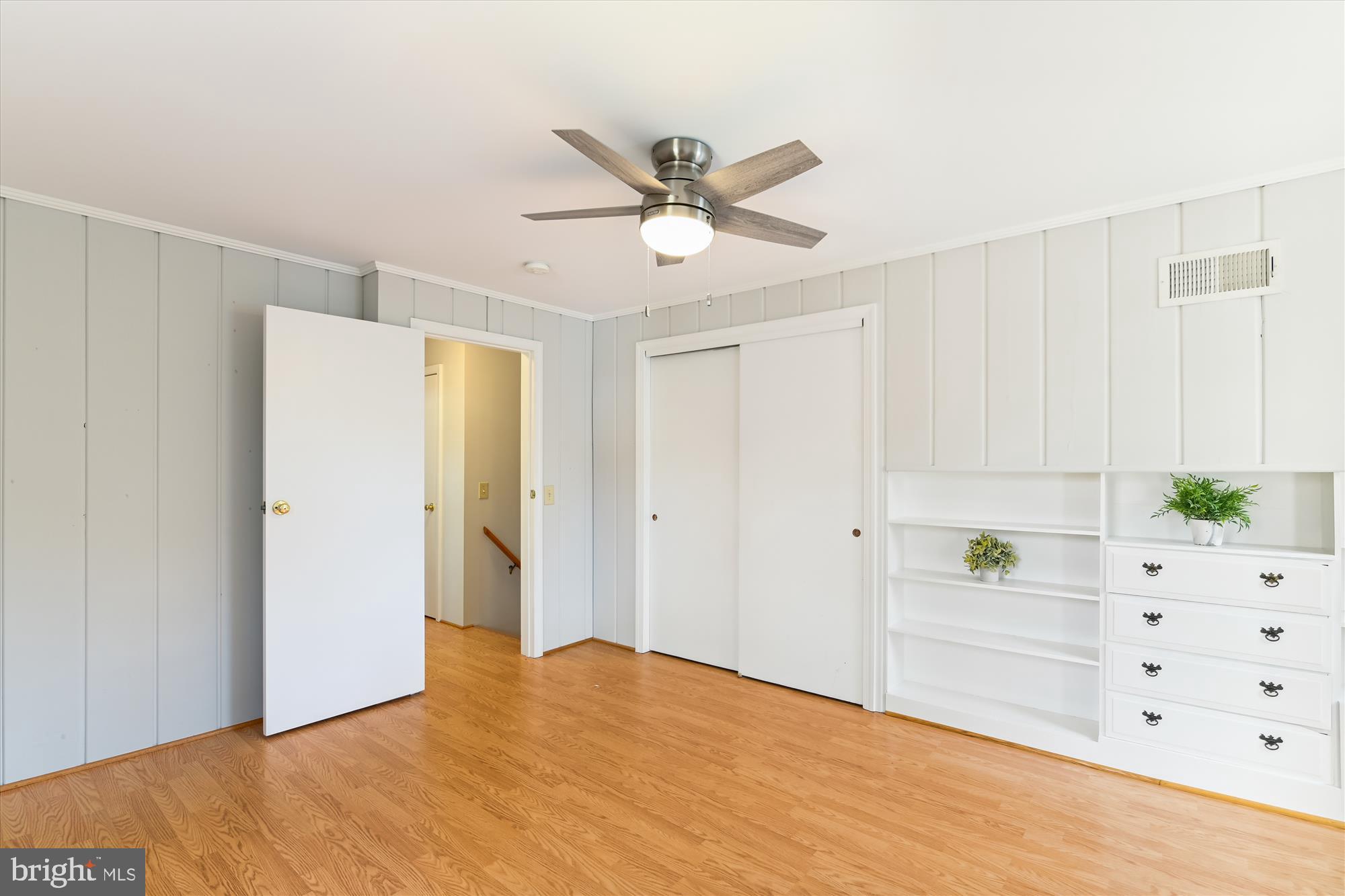 HILLSMERE SHORES - Residential