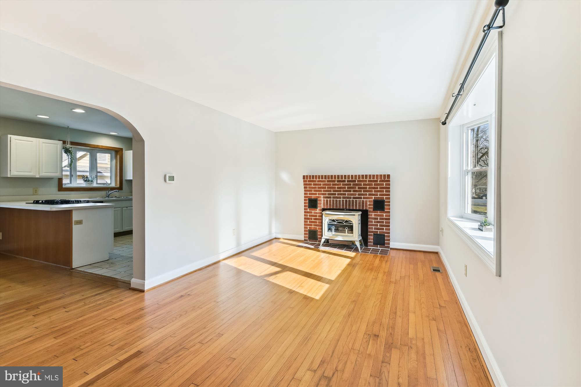 HILLSMERE SHORES - Residential