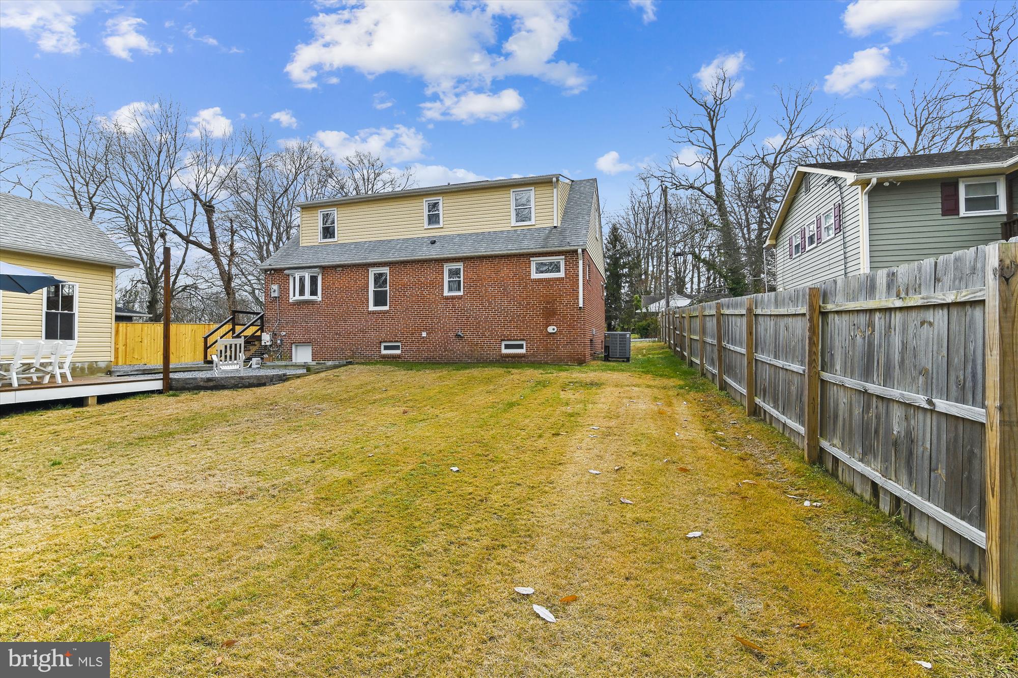 HILLSMERE SHORES - Residential