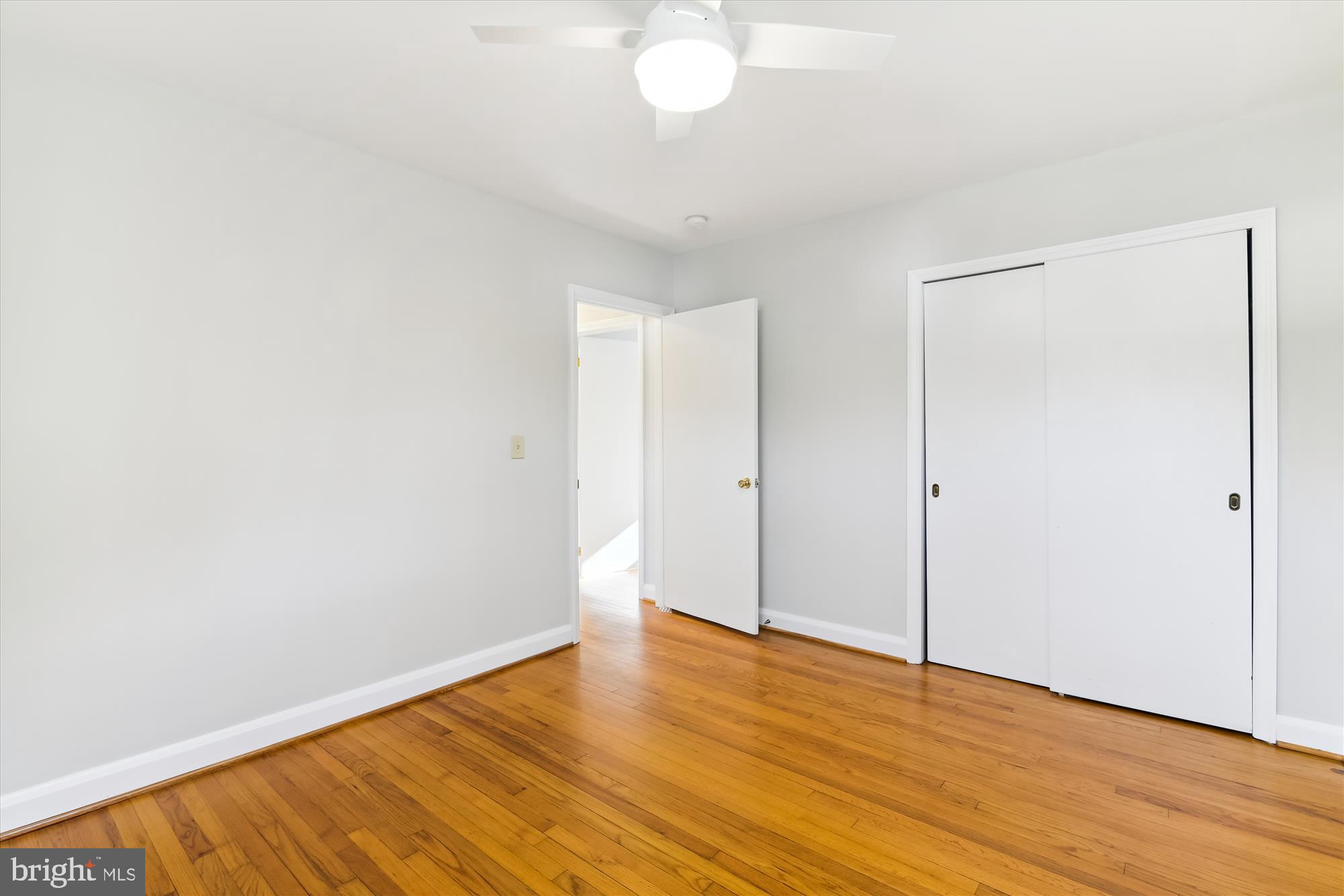 HILLSMERE SHORES - Residential