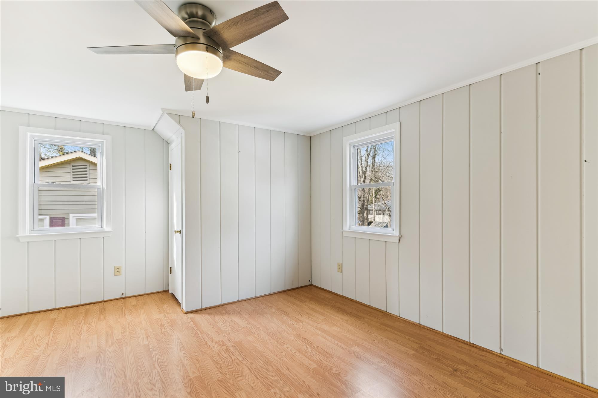 HILLSMERE SHORES - Residential