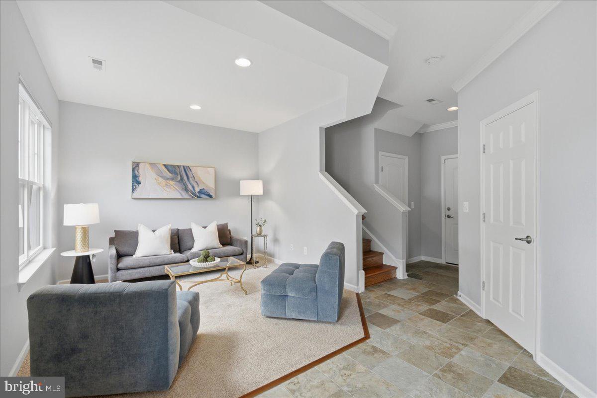44025 EASTGATE VIEW DRIVE