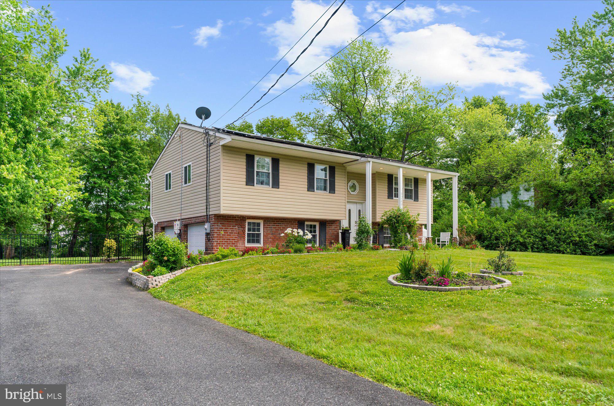 EVERGREEN ACRES - Residential