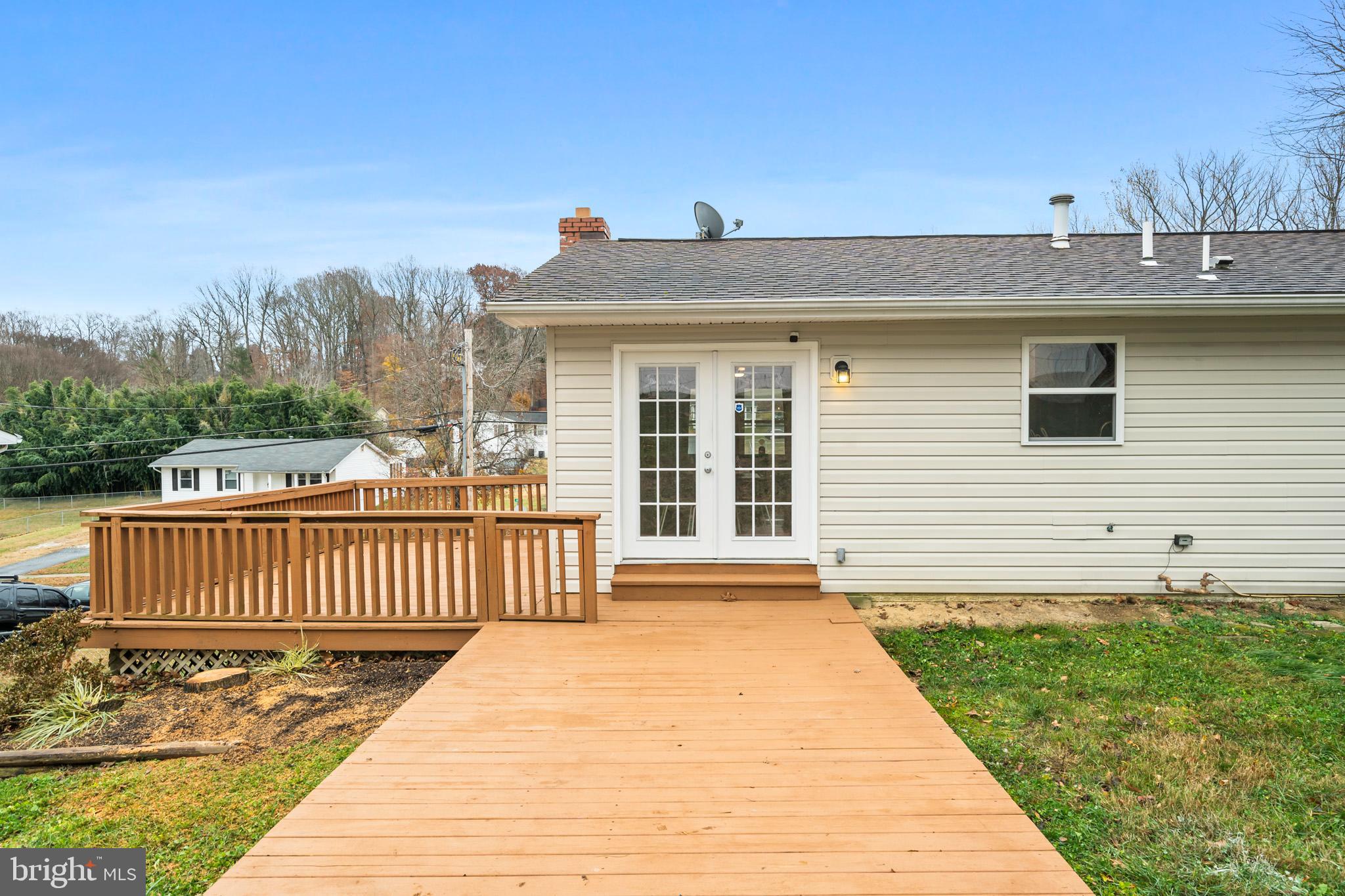 STRAWBERRY HILLS ESTATES - Residential