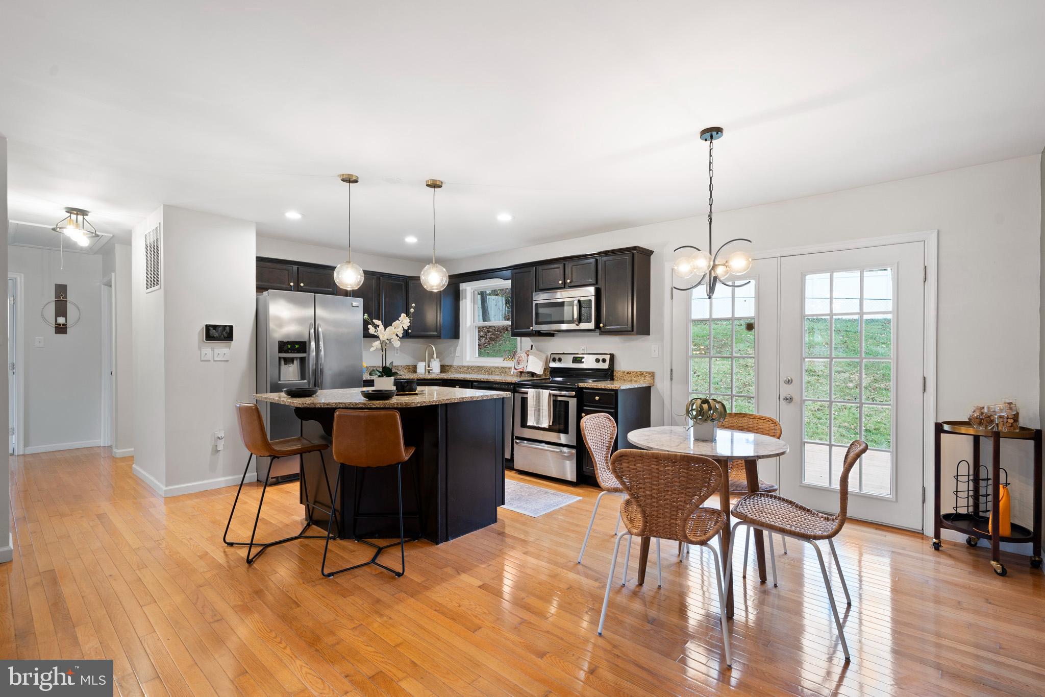 STRAWBERRY HILLS ESTATES - Residential