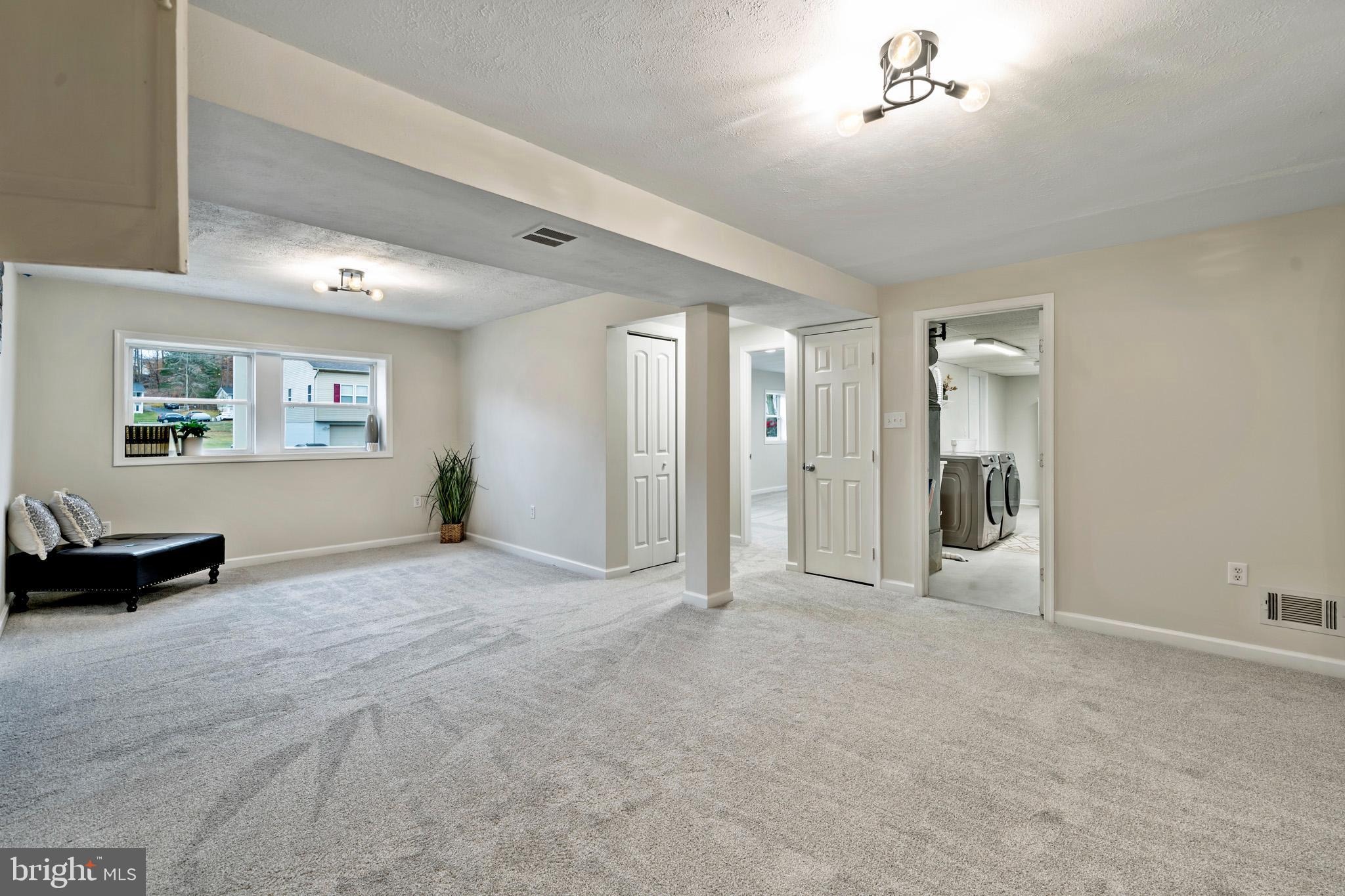 STRAWBERRY HILLS ESTATES - Residential