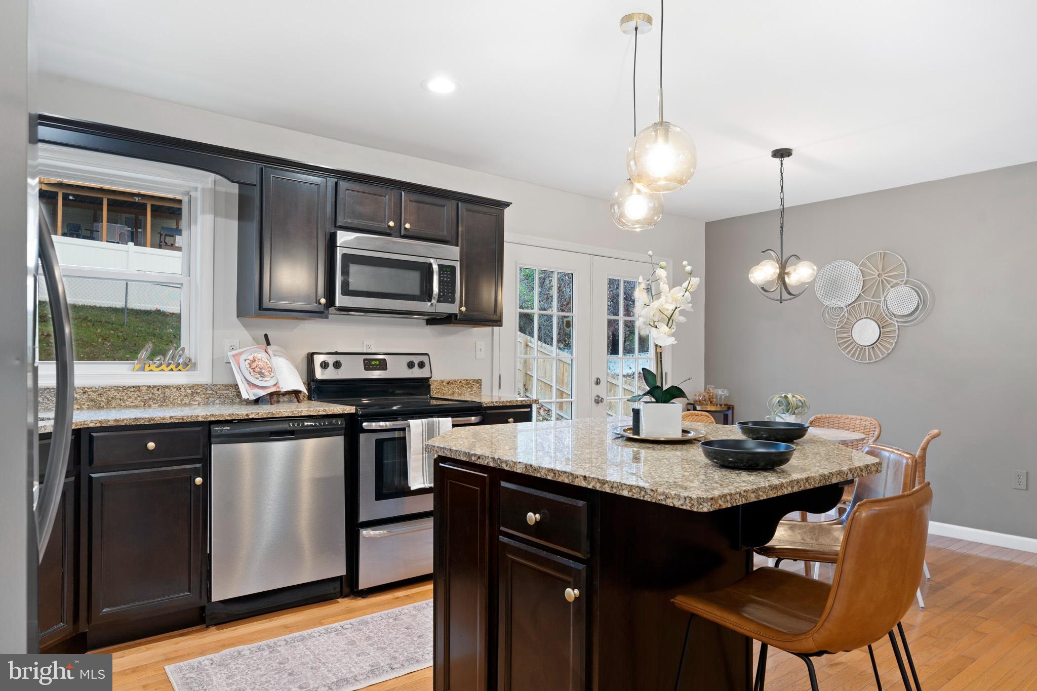 STRAWBERRY HILLS ESTATES - Residential