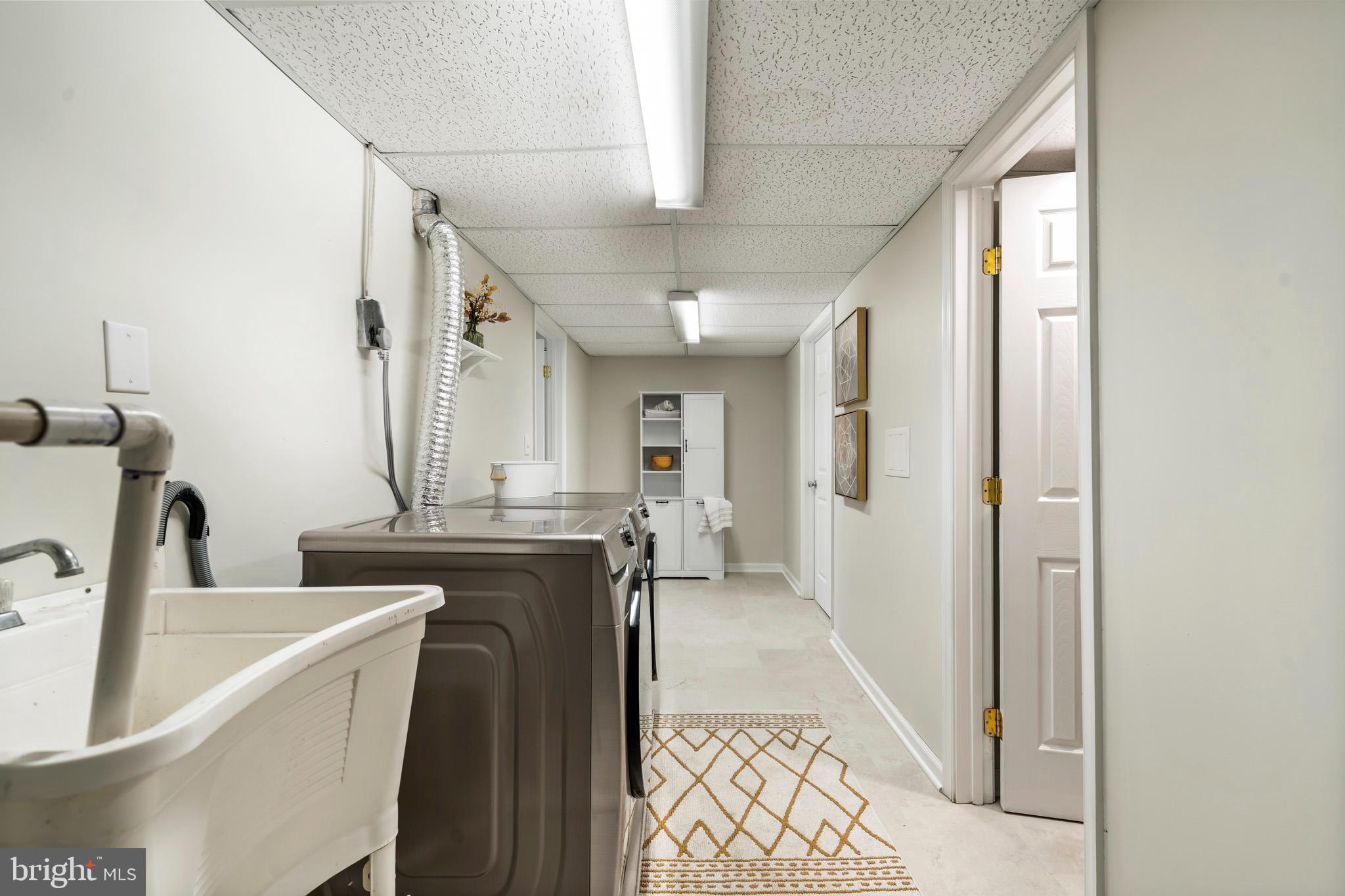 STRAWBERRY HILLS ESTATES - Residential