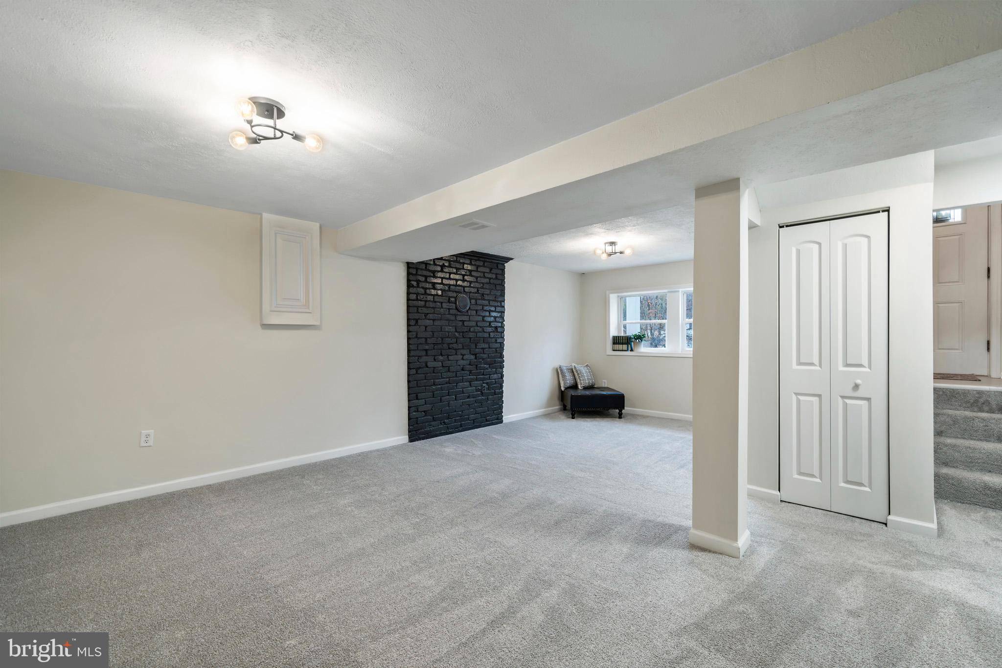 STRAWBERRY HILLS ESTATES - Residential