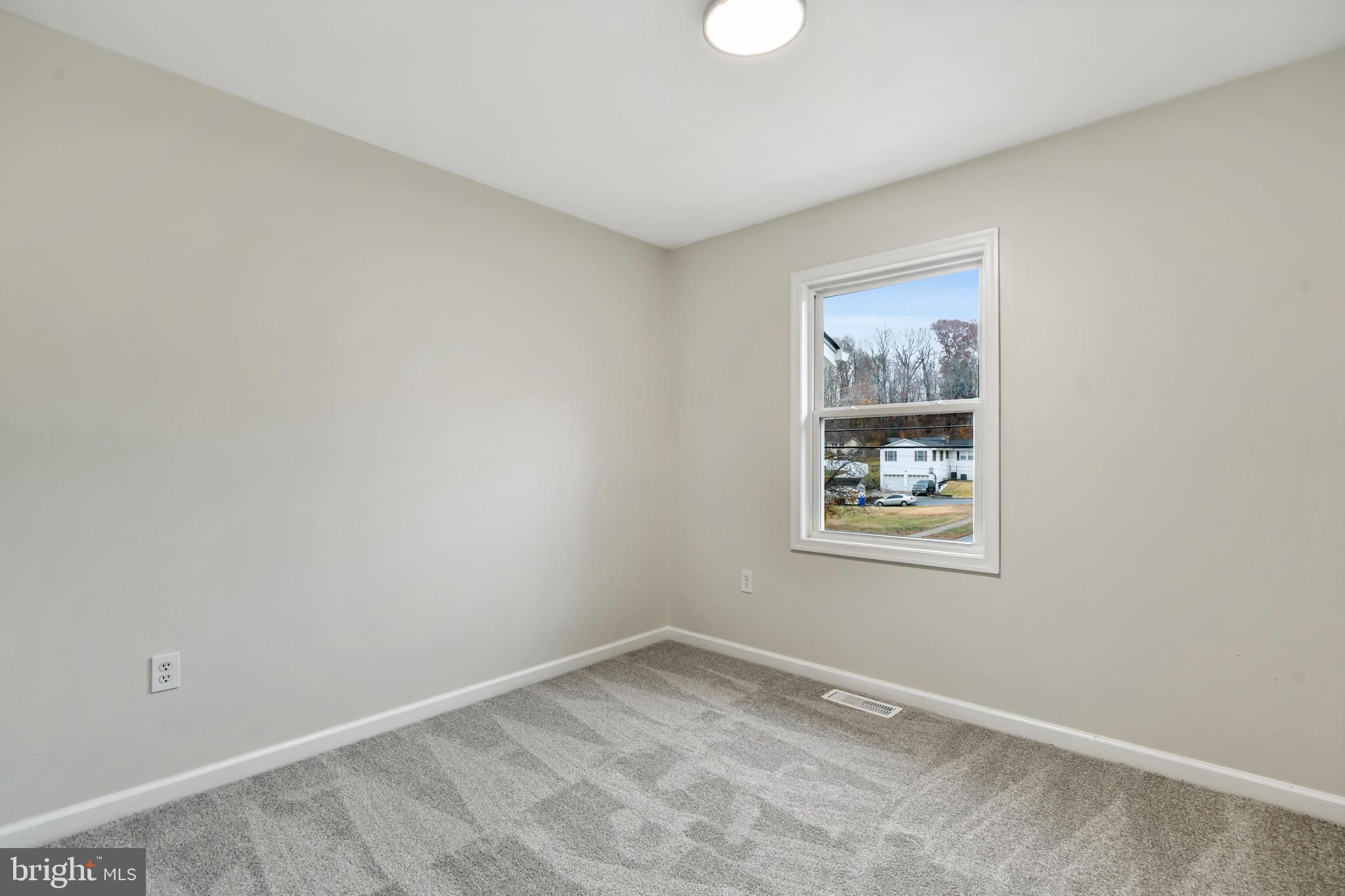 STRAWBERRY HILLS ESTATES - Residential