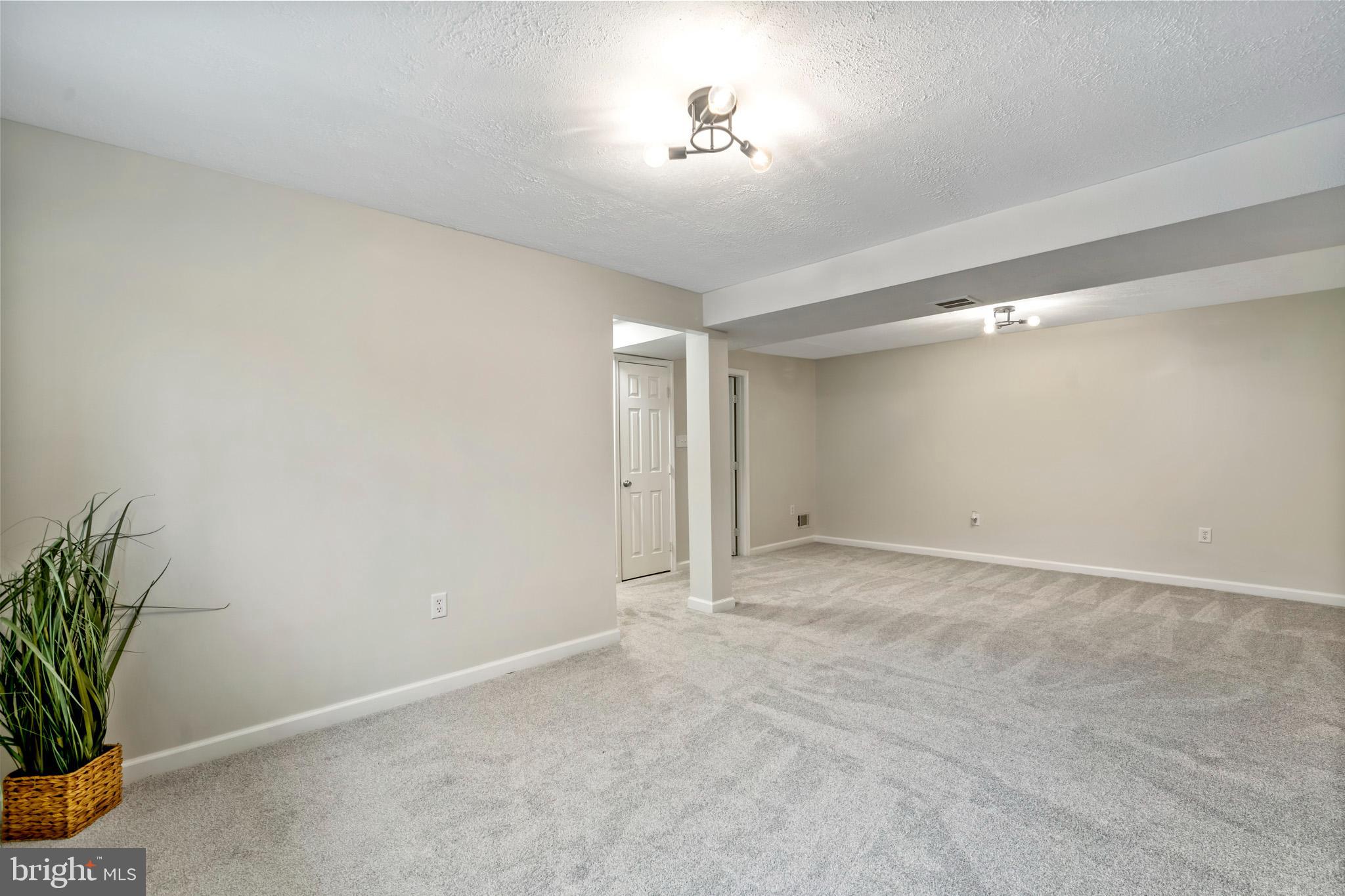 STRAWBERRY HILLS ESTATES - Residential