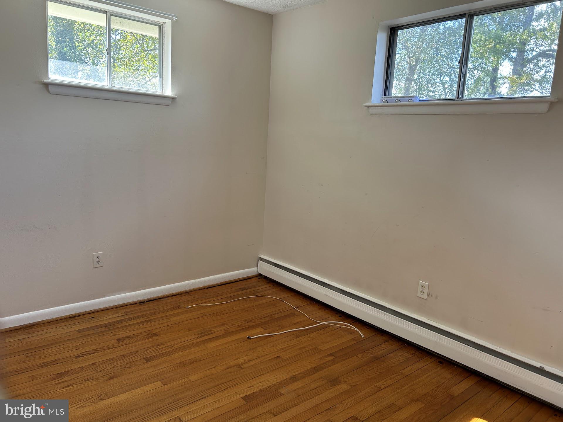 CATONSVILLE MANOR - Residential