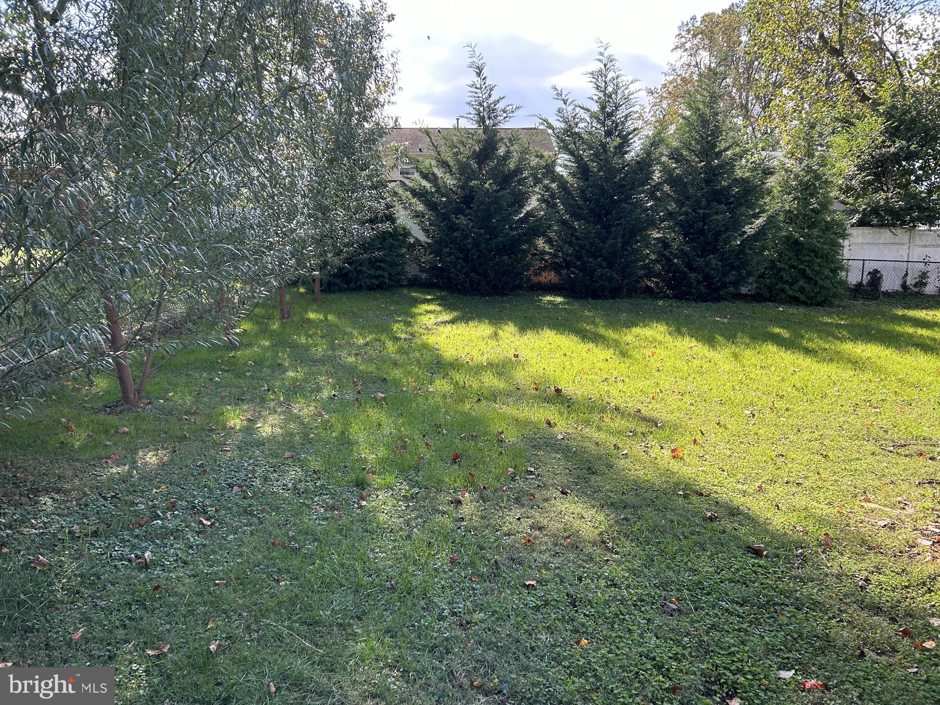 CATONSVILLE MANOR - Residential