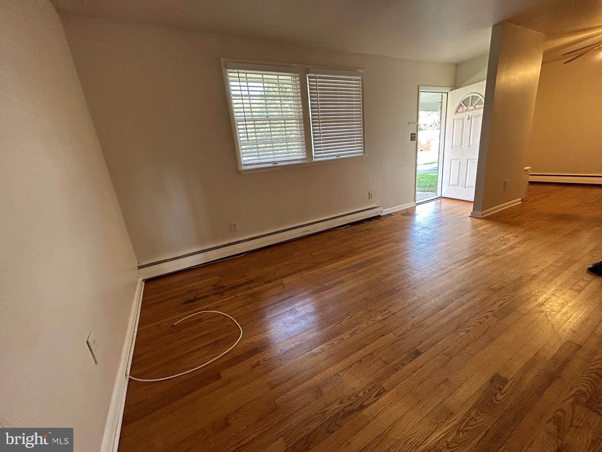 CATONSVILLE MANOR - Residential