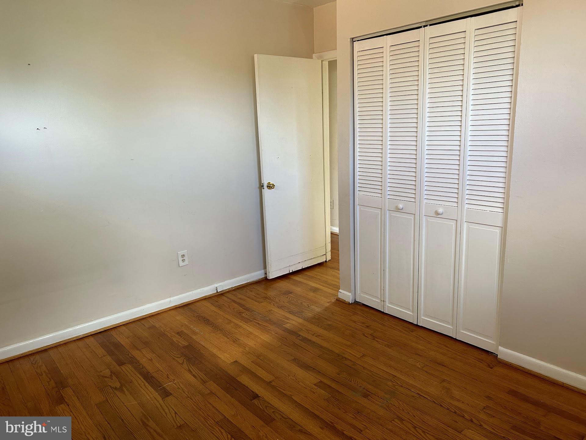 CATONSVILLE MANOR - Residential