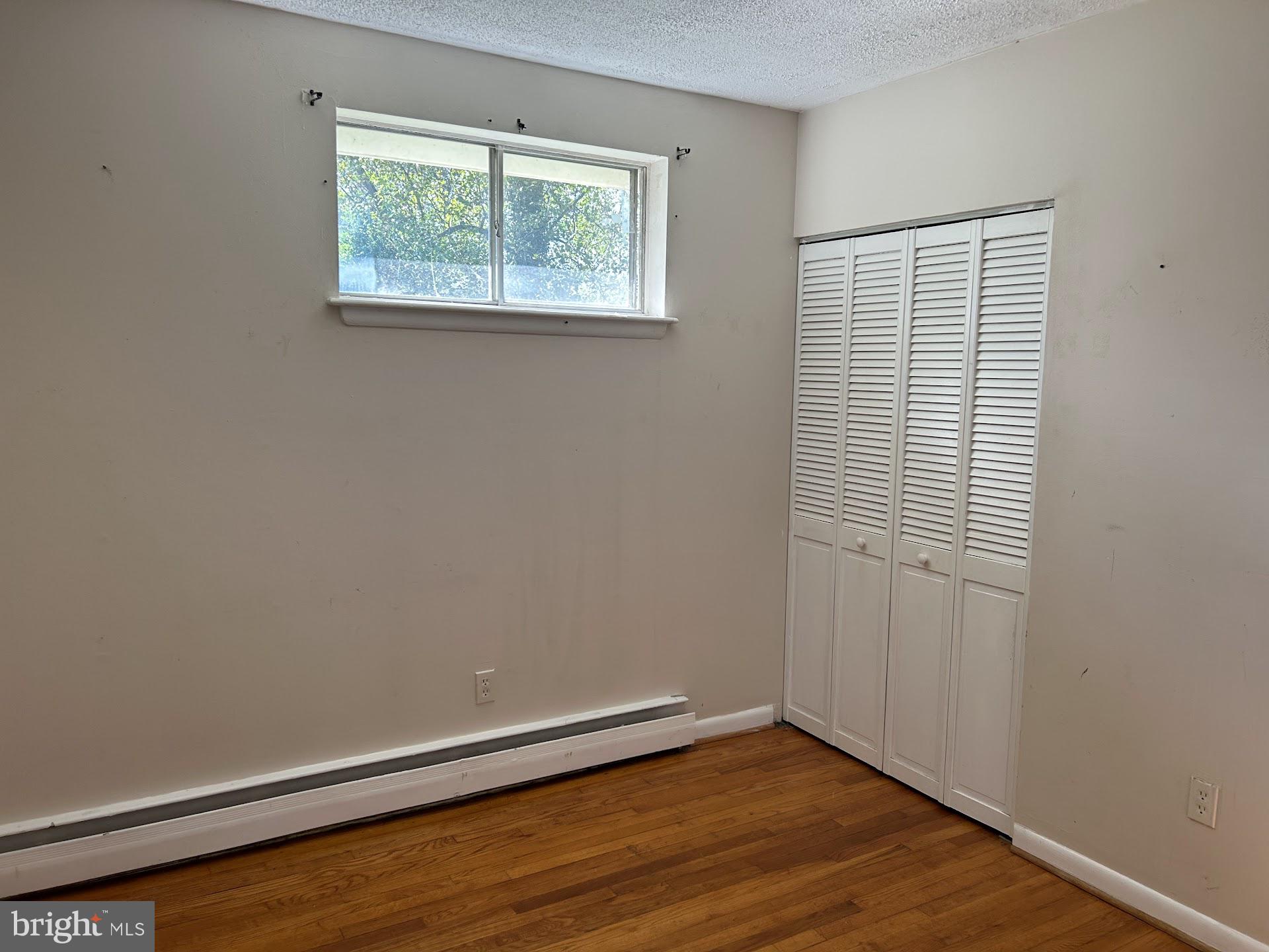 CATONSVILLE MANOR - Residential