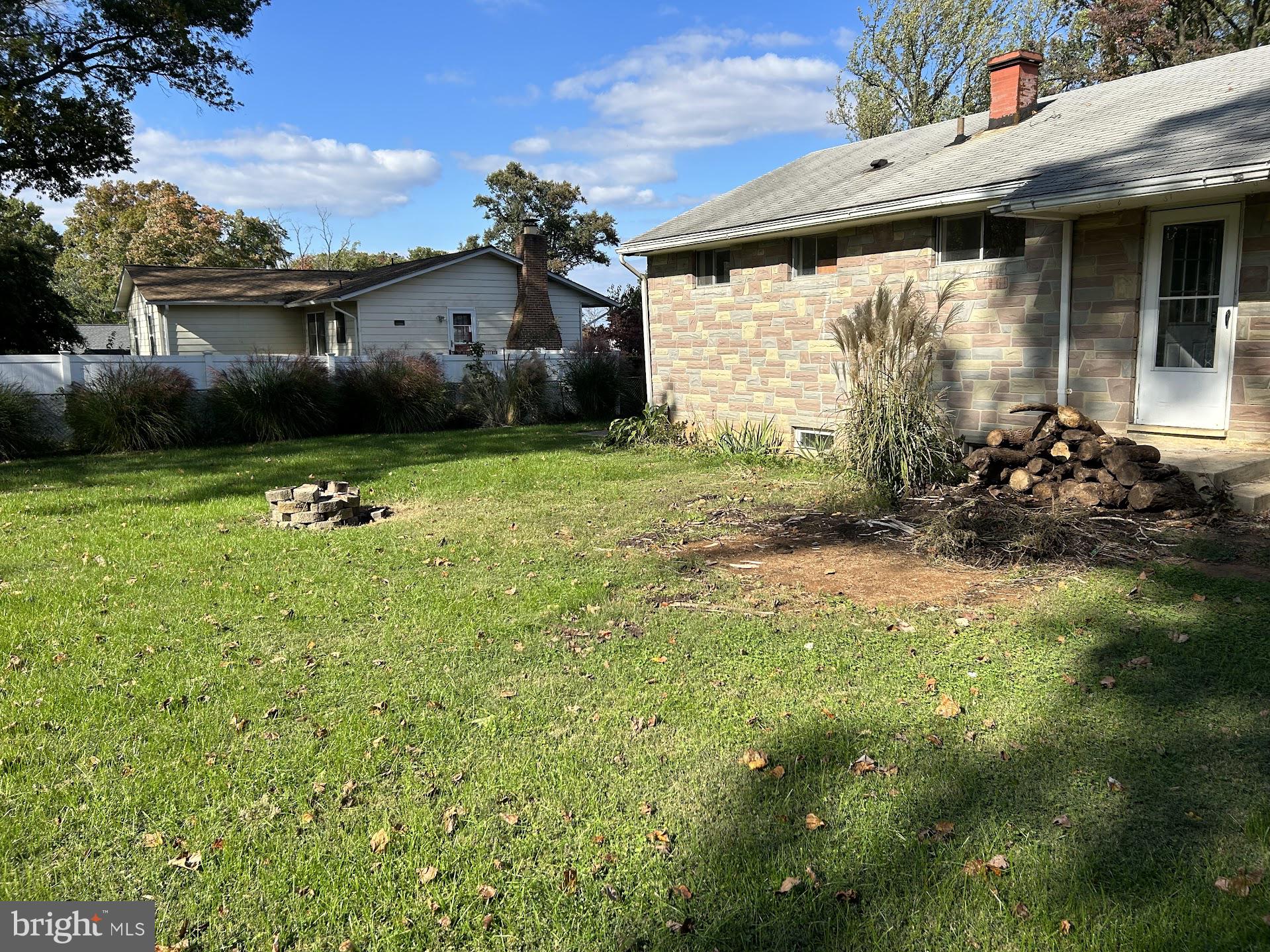 CATONSVILLE MANOR - Residential