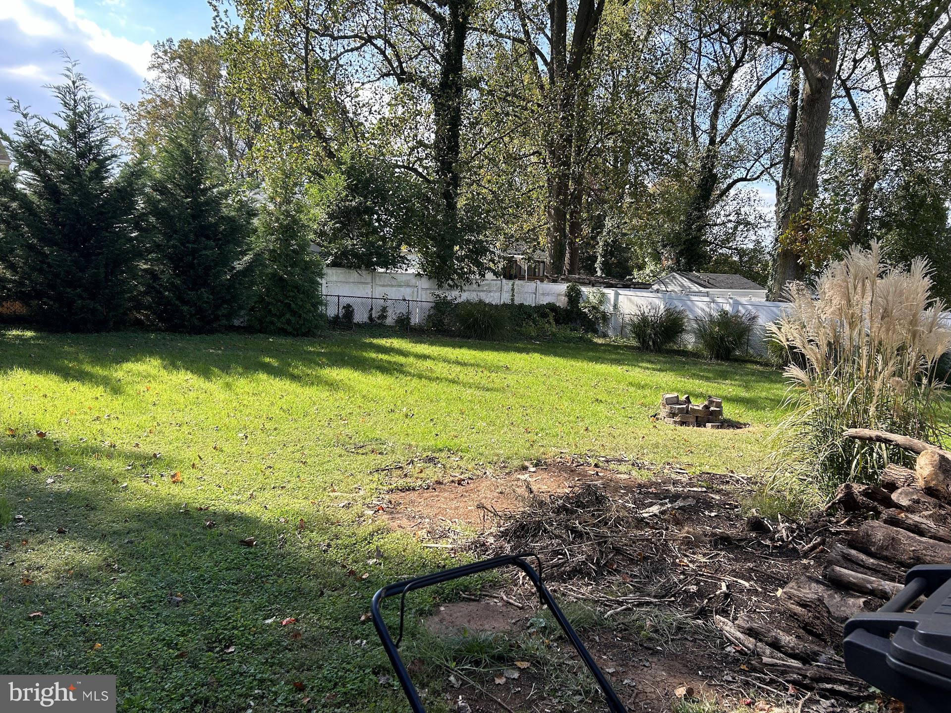 CATONSVILLE MANOR - Residential