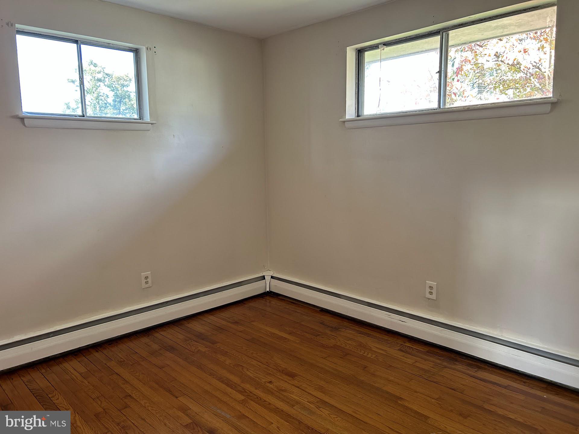 CATONSVILLE MANOR - Residential