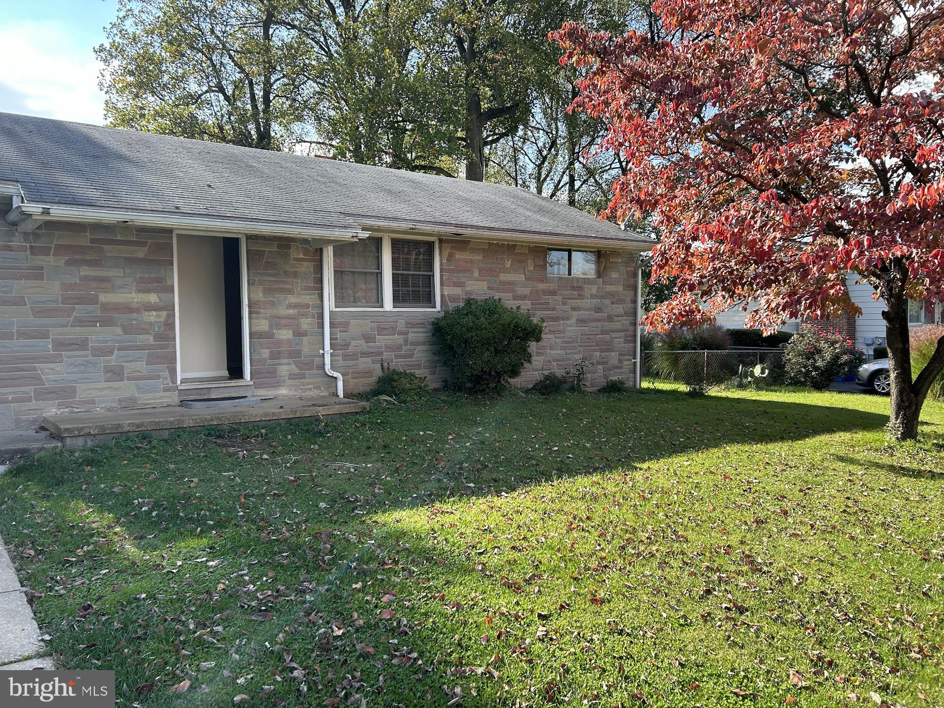 CATONSVILLE MANOR - Residential