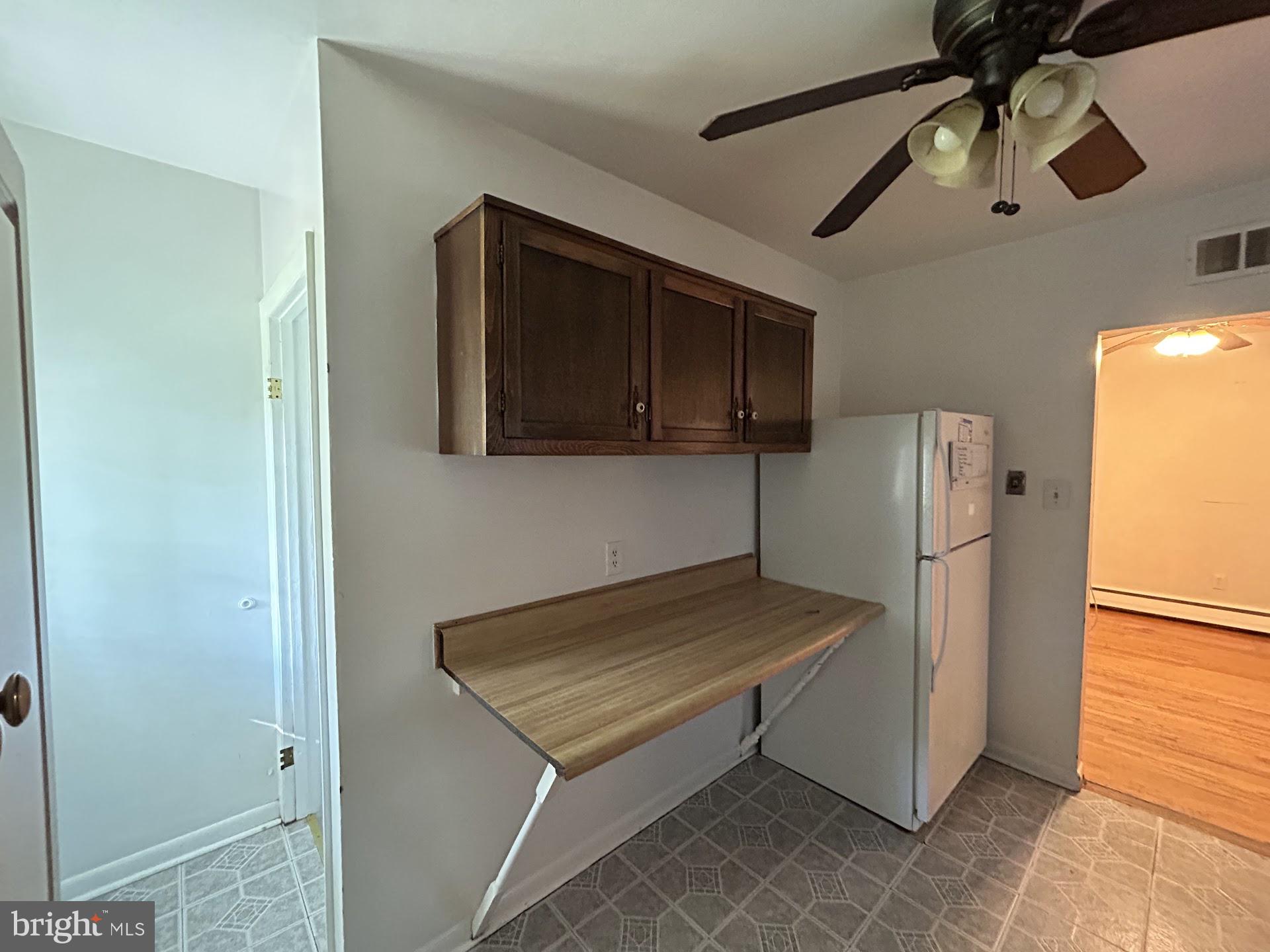 CATONSVILLE MANOR - Residential