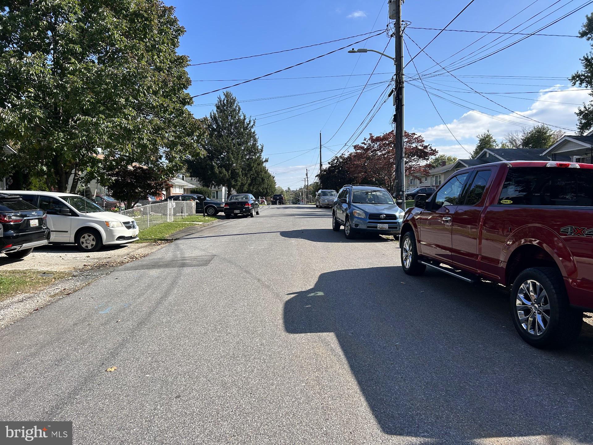 CATONSVILLE MANOR - Residential