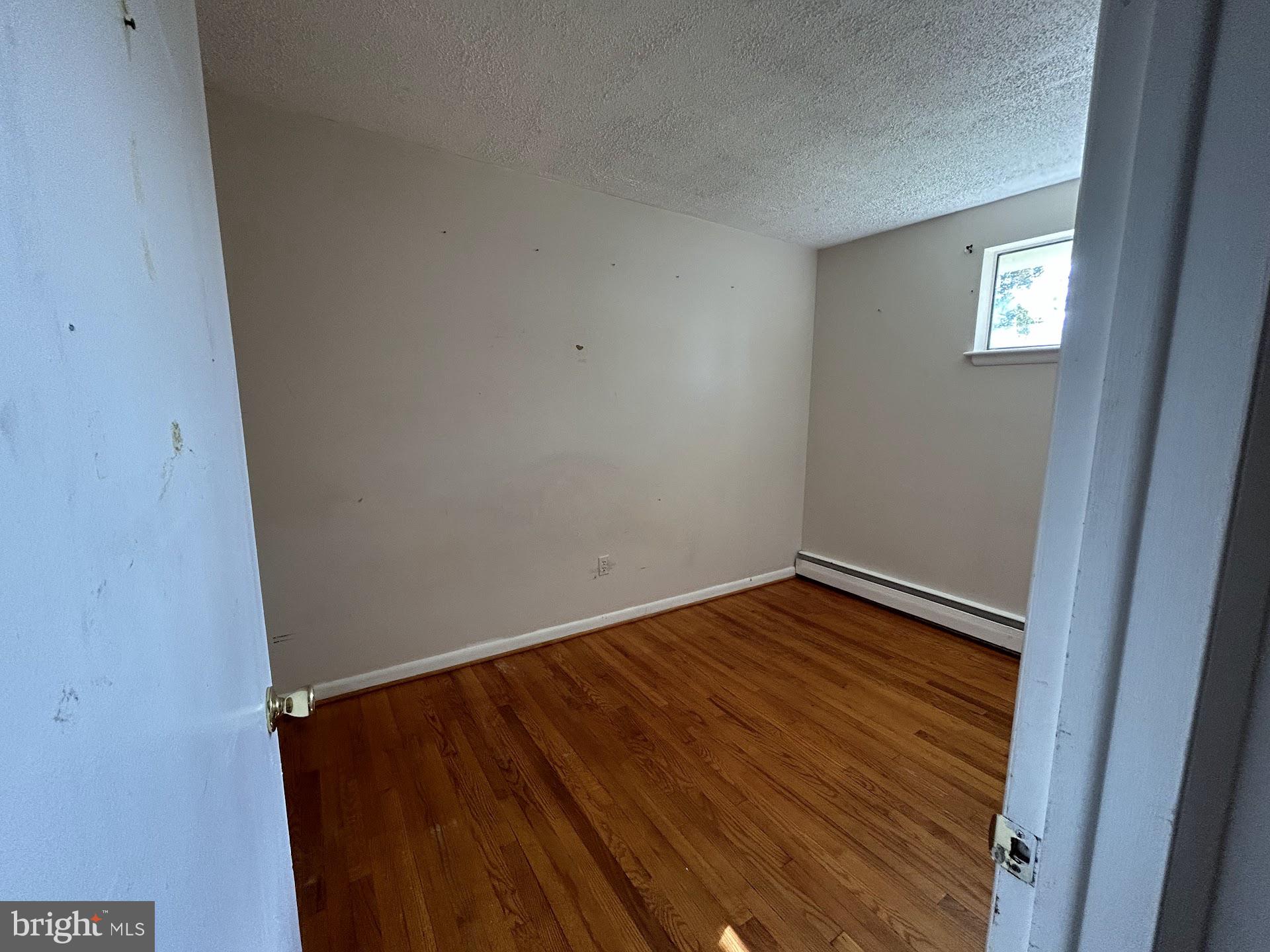 CATONSVILLE MANOR - Residential