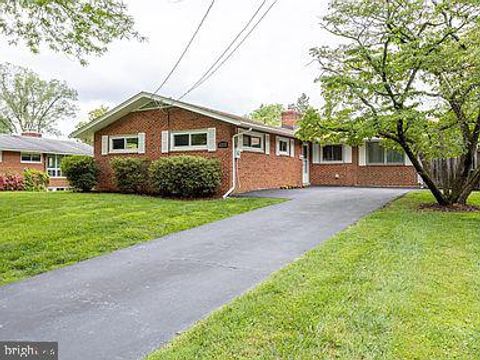 Homes For Sale - 10102 Cornwall Road<br/> Fairfax City County, FAIRFAX, VA 22030
