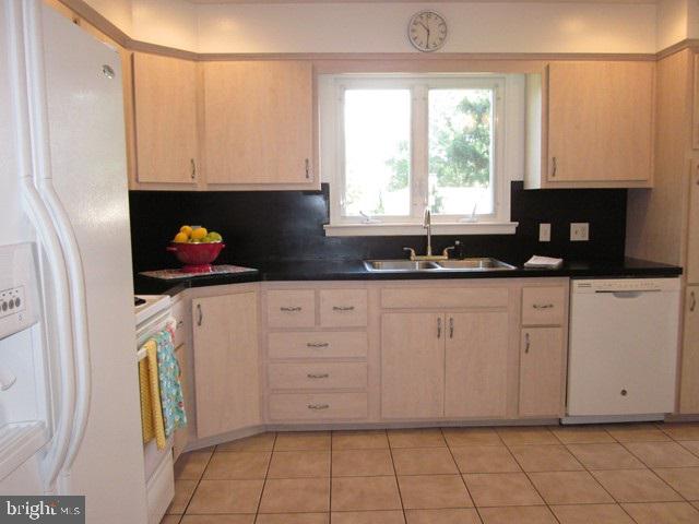 STONYBROOK HEIGHTS - Residential