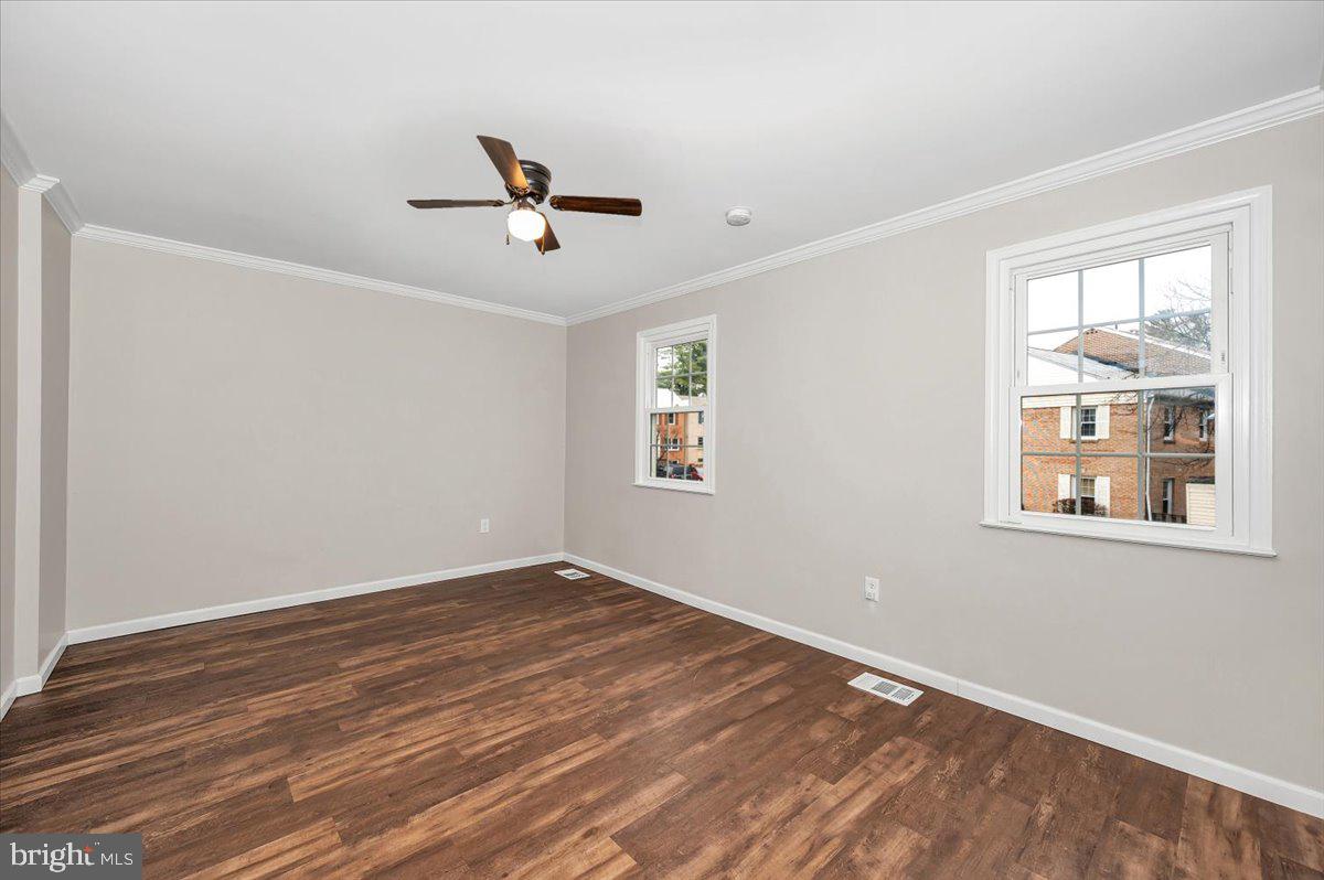 SHADY GROVE VILLAGE - Residential Lease