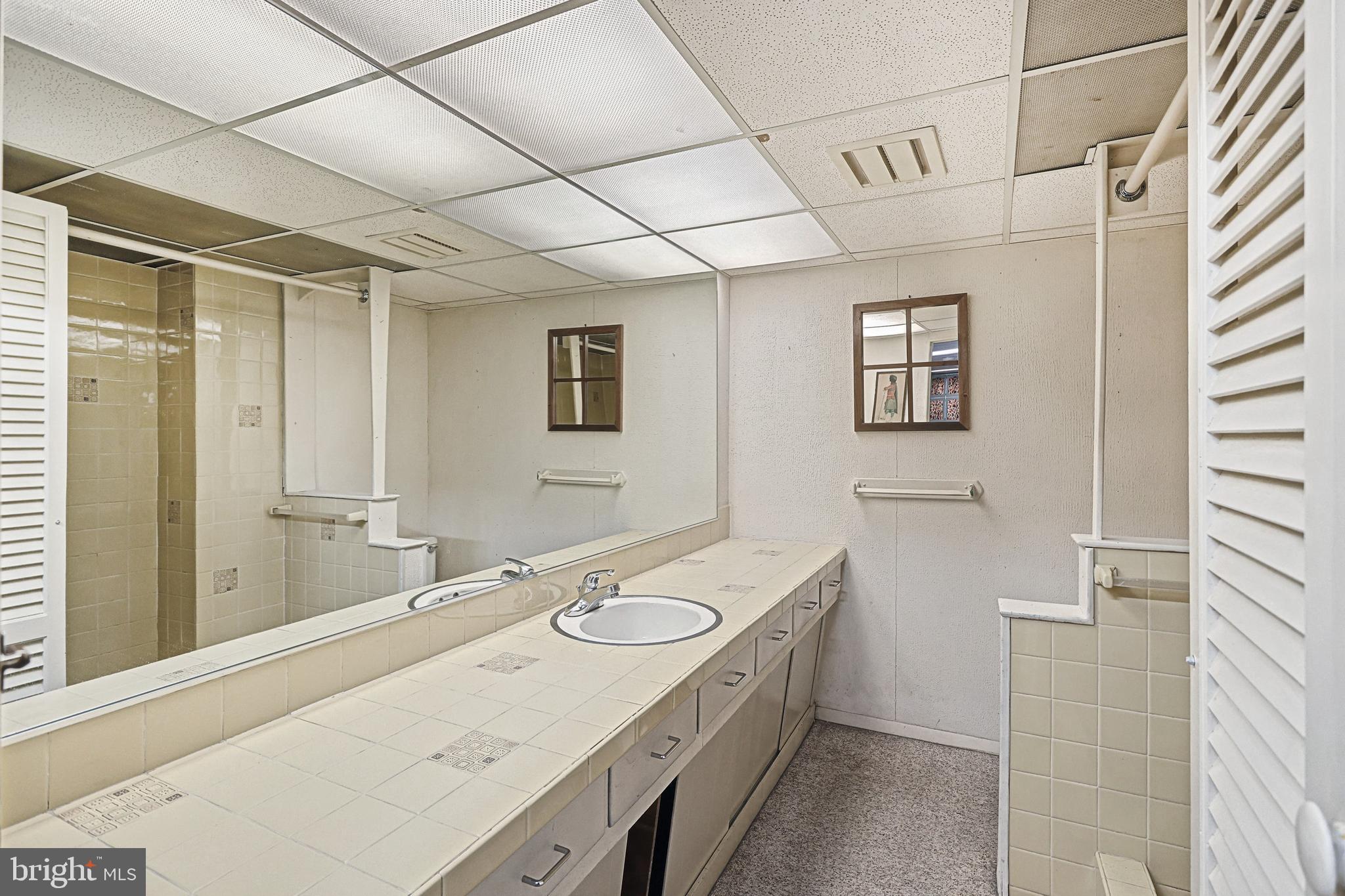 HILLCROFT - Residential