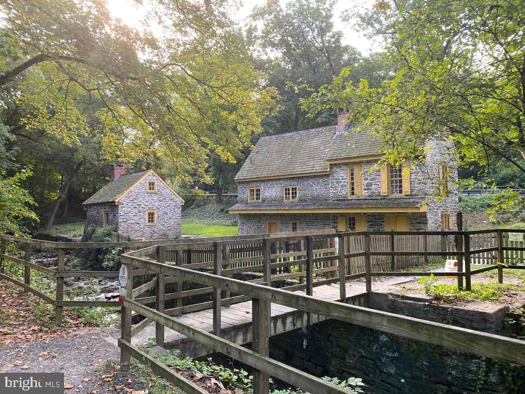 BLUE BELL HILL - Residential