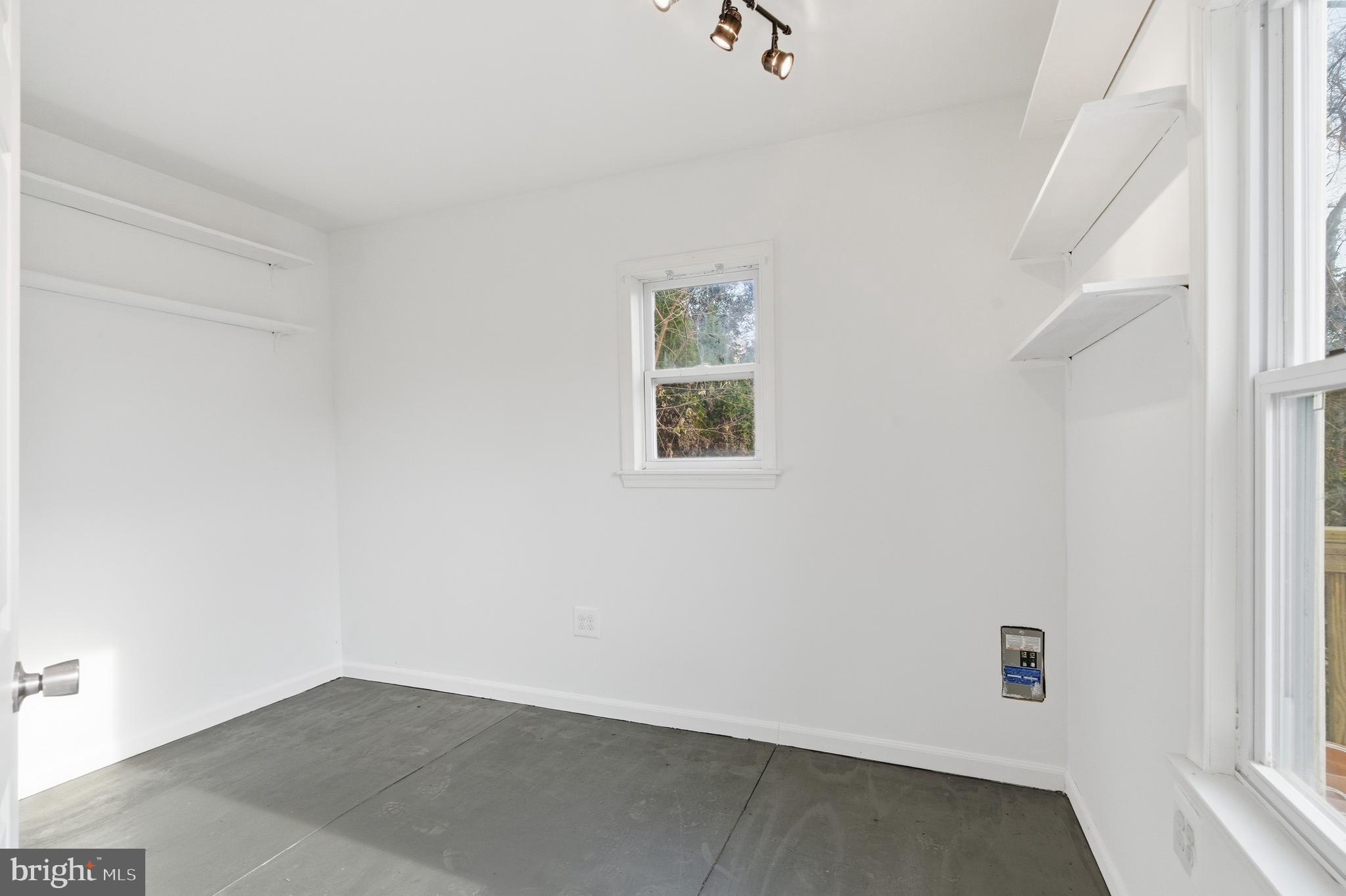 BLUE BELL HILL - Residential