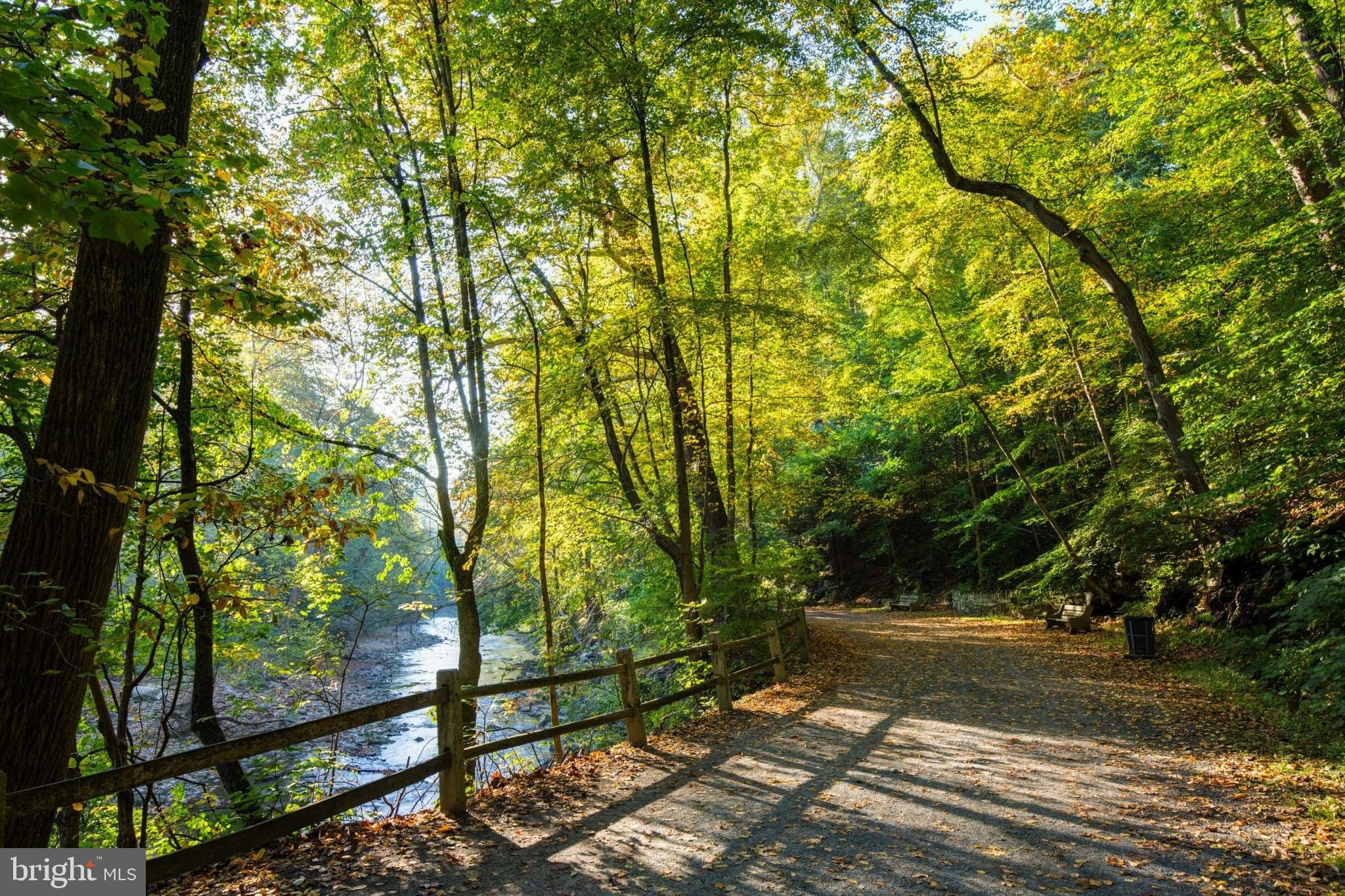 BLUE BELL HILL - Residential