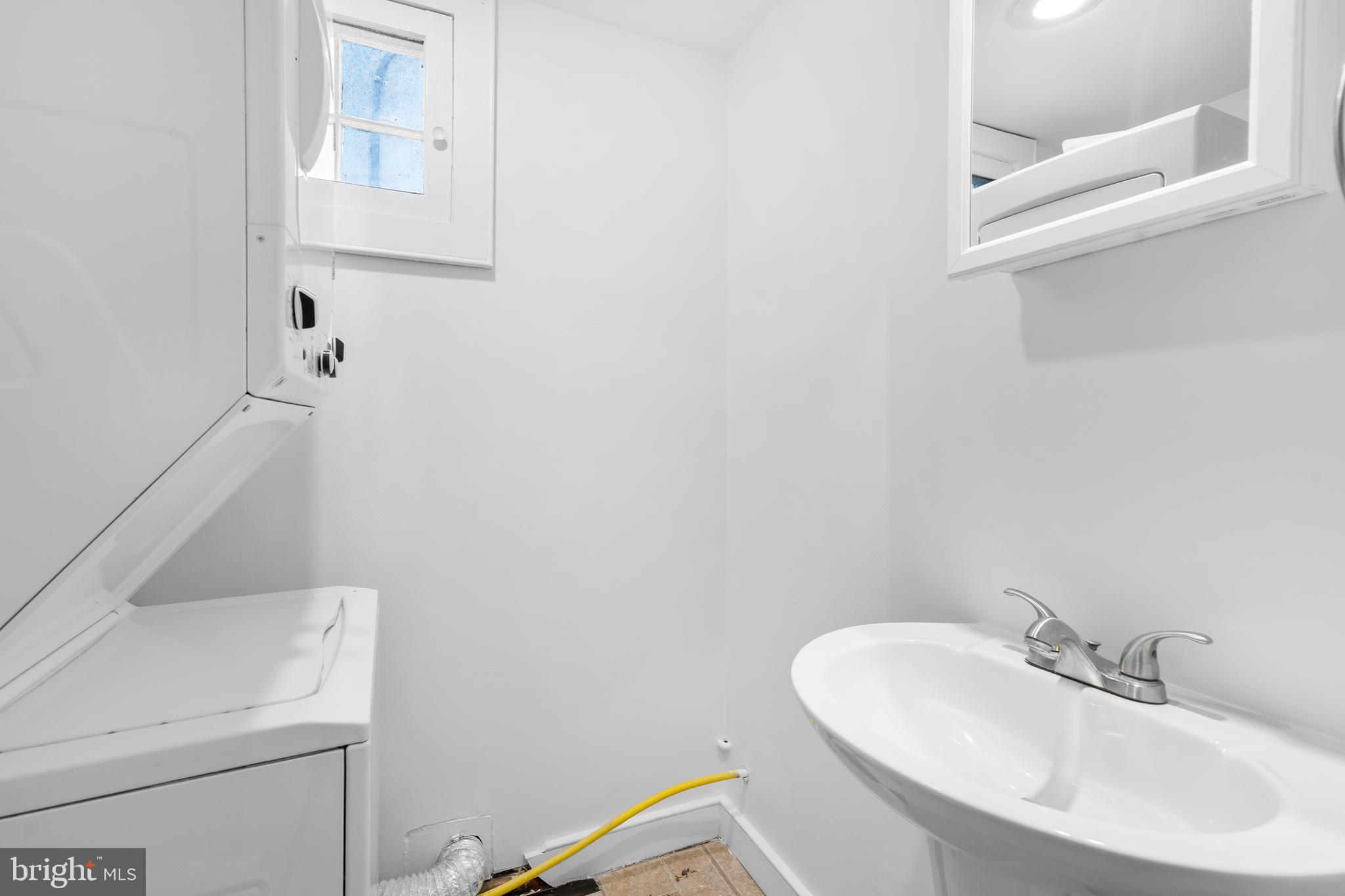 BLUE BELL HILL - Residential