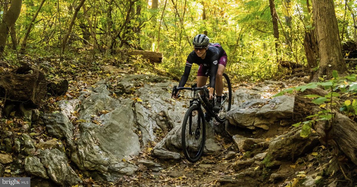 BLUE BELL HILL - Residential