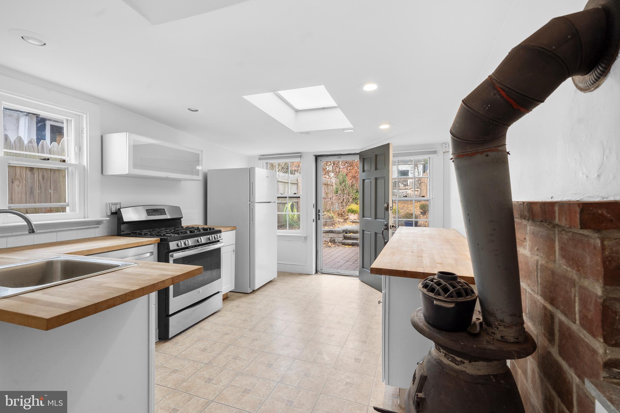 BLUE BELL HILL - Residential