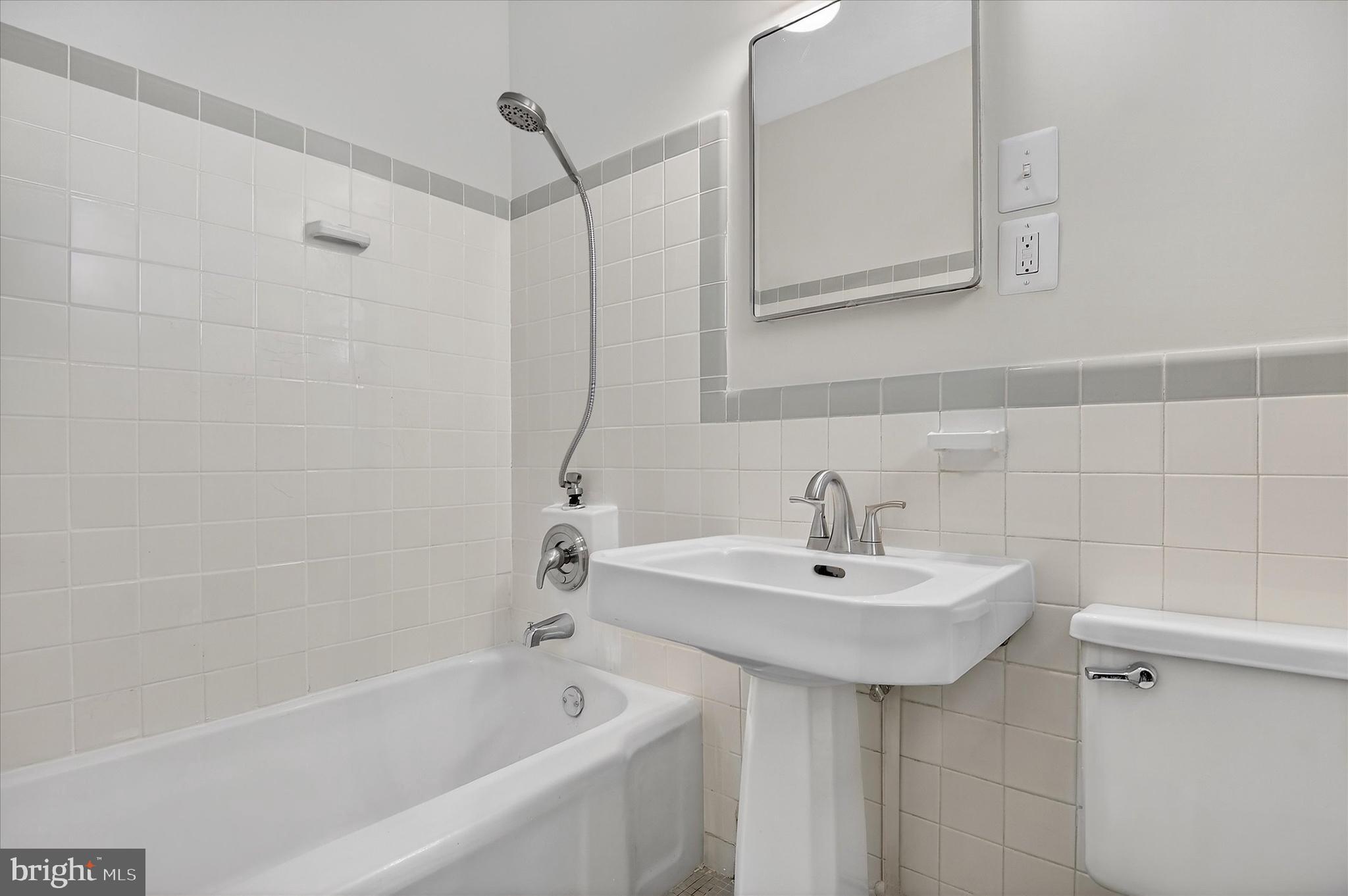 PARK  FAIRFAX - Residential