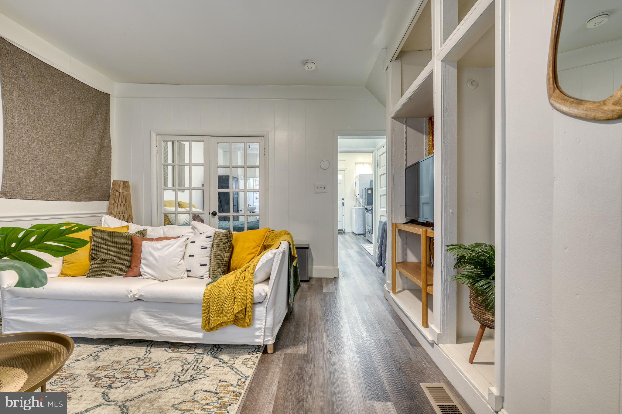 HAMILTON HEIGHTS - Residential Income