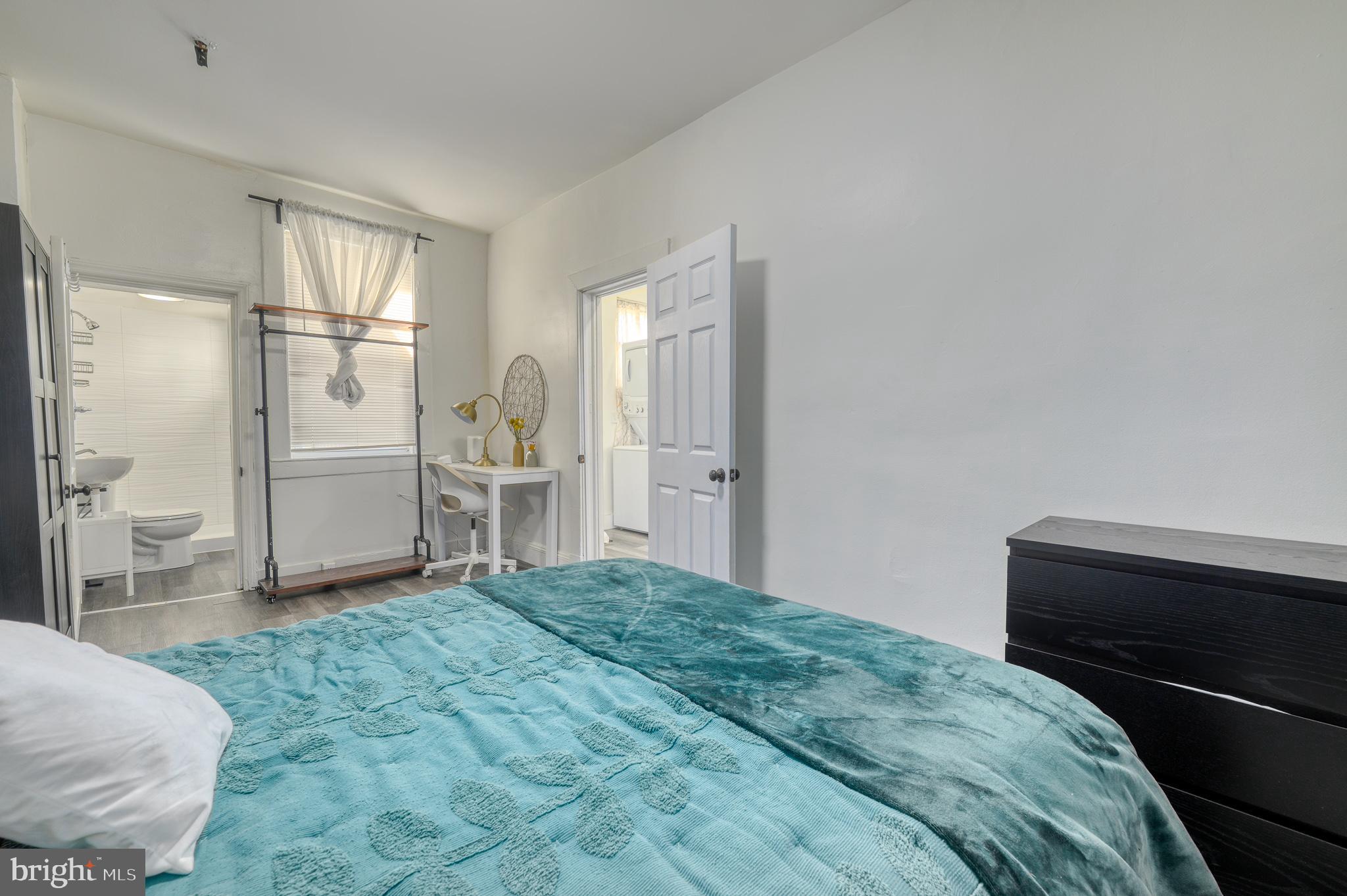 HAMILTON HEIGHTS - Residential Income