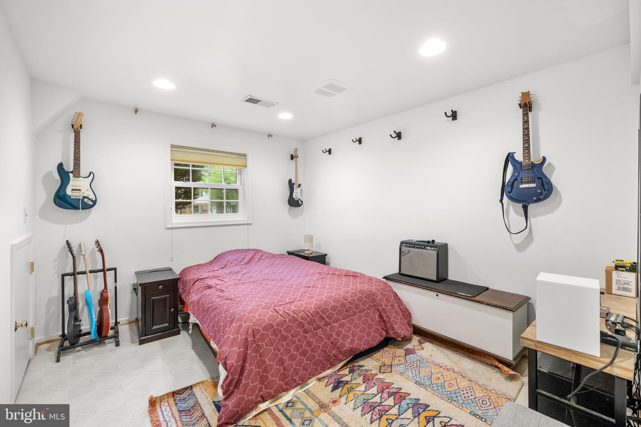 VICTORIA WOODS - Residential