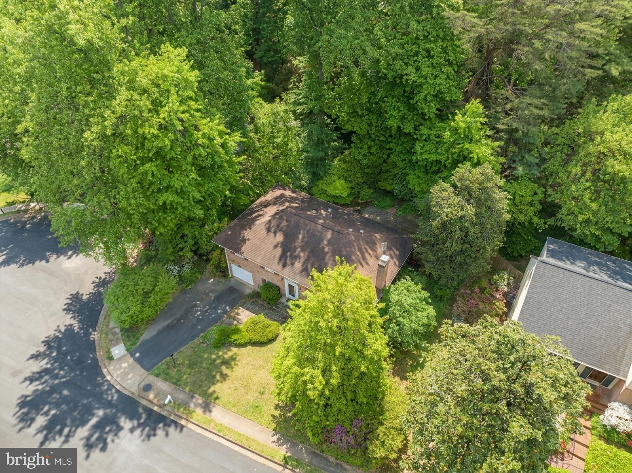 VICTORIA WOODS - Residential