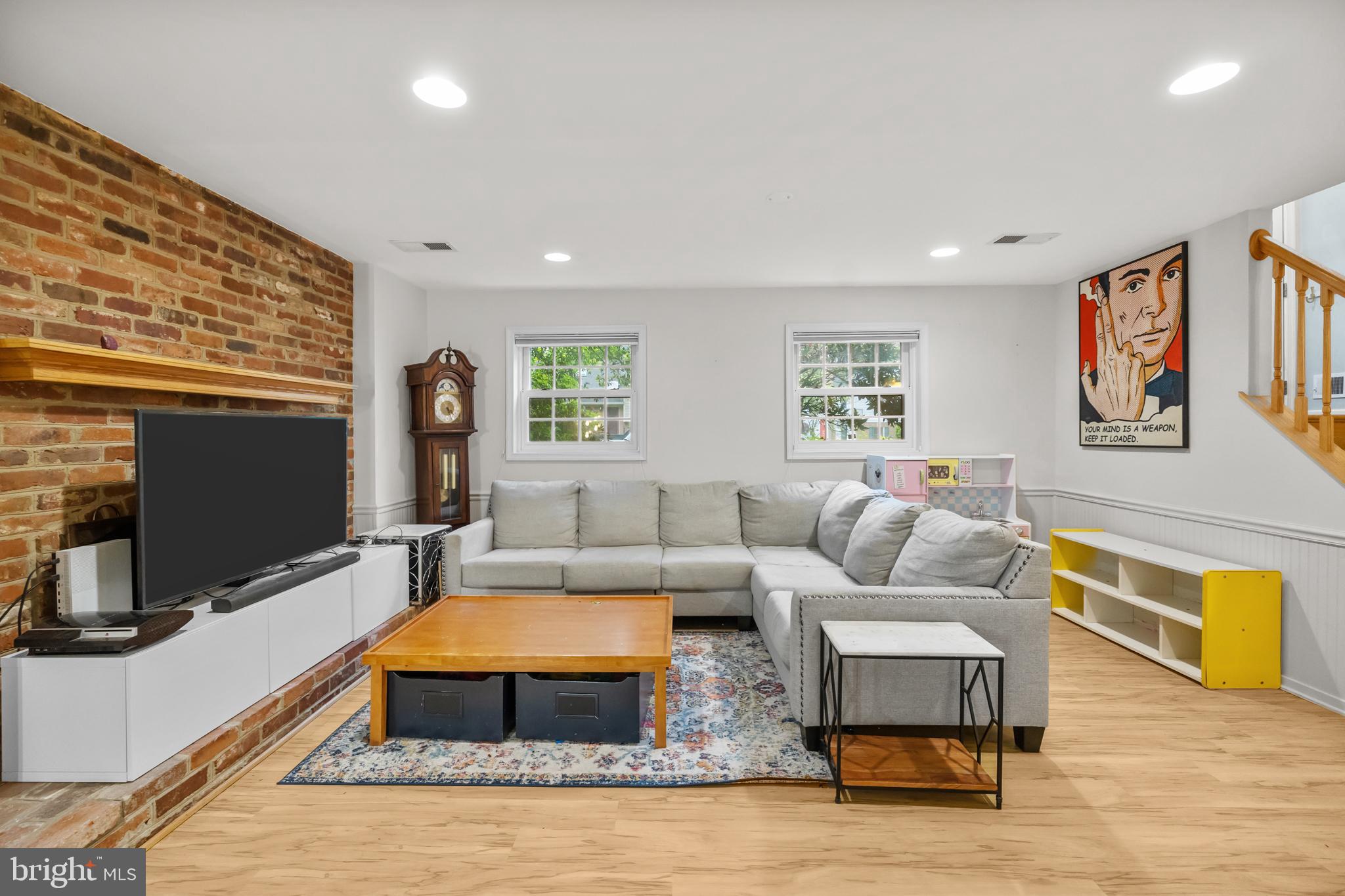 VICTORIA WOODS - Residential