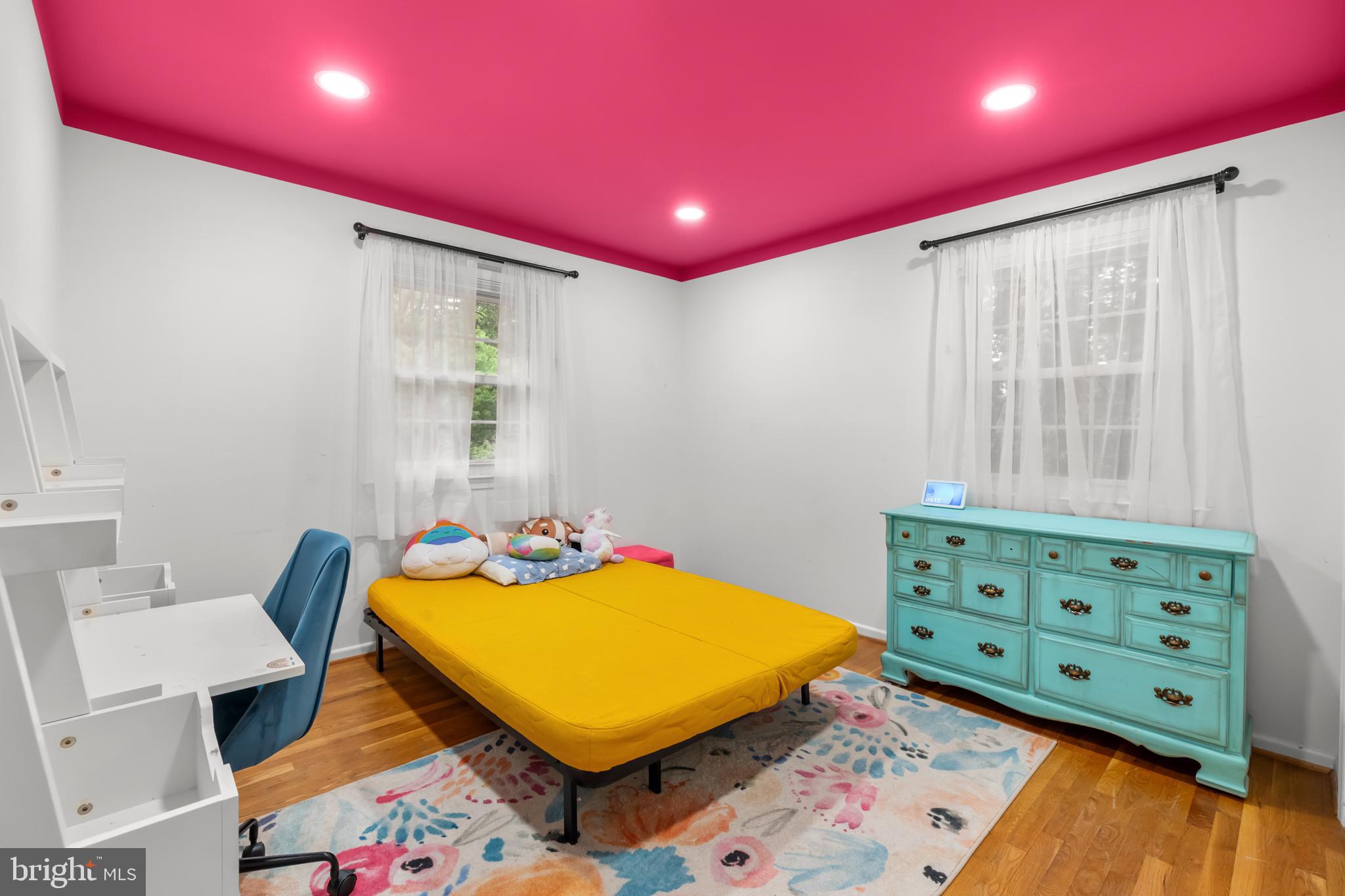 VICTORIA WOODS - Residential