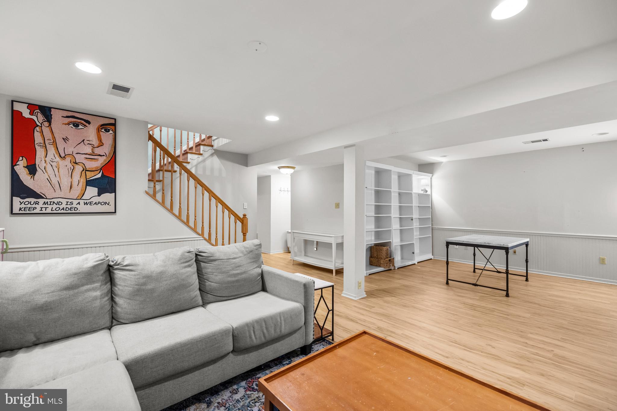 VICTORIA WOODS - Residential