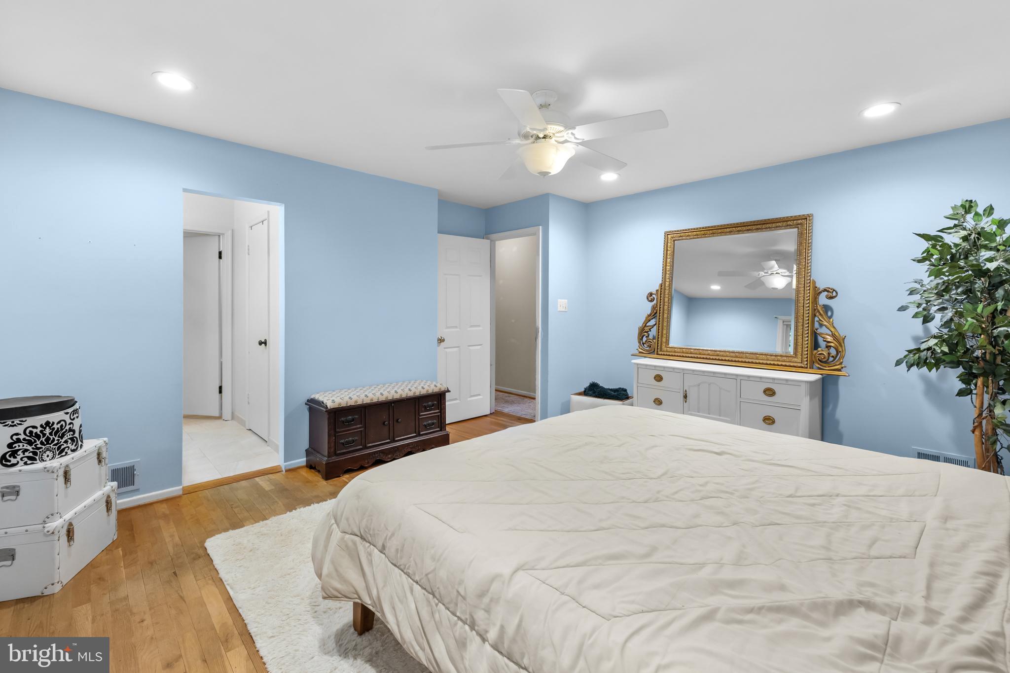 VICTORIA WOODS - Residential