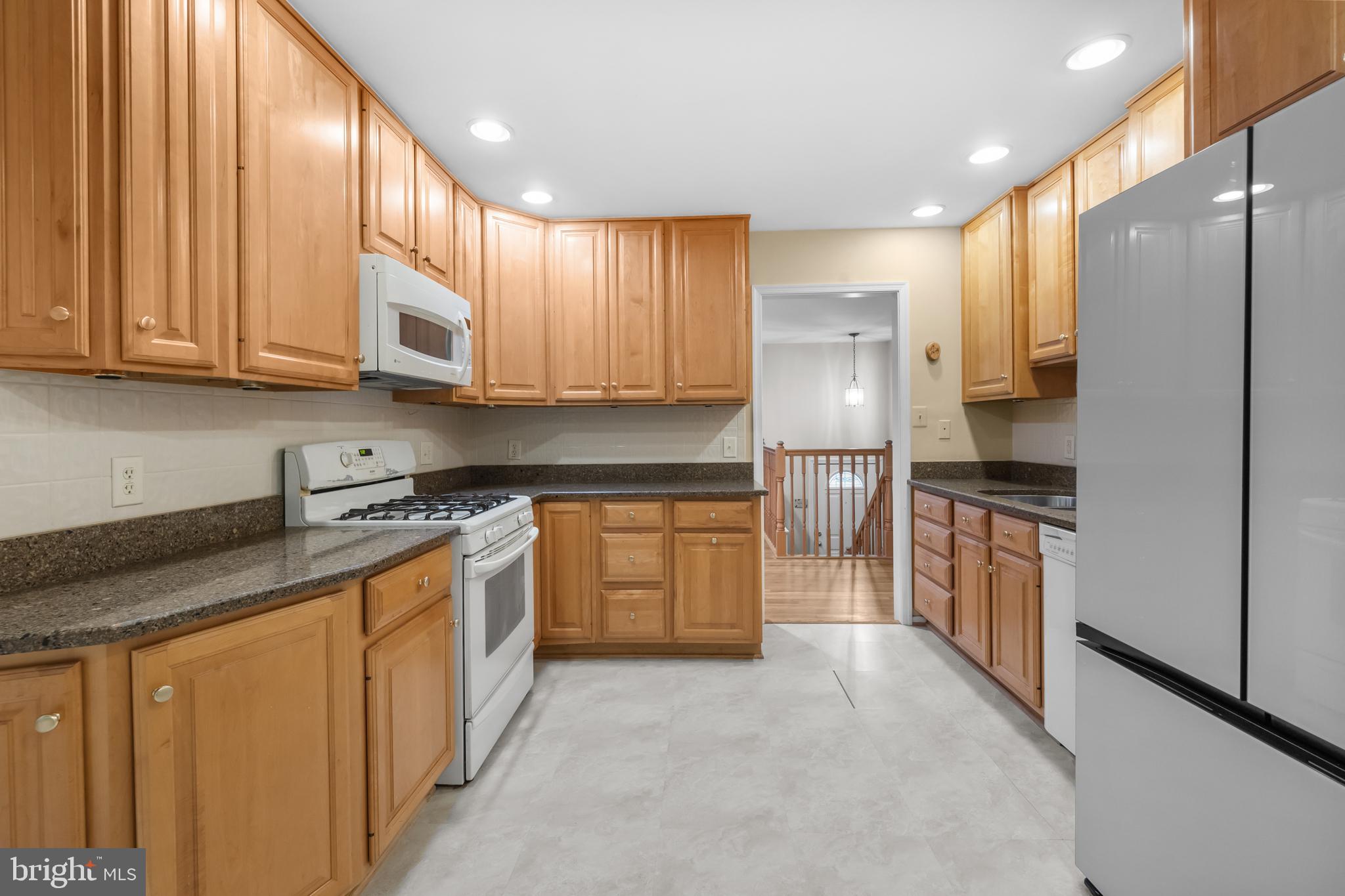 VICTORIA WOODS - Residential